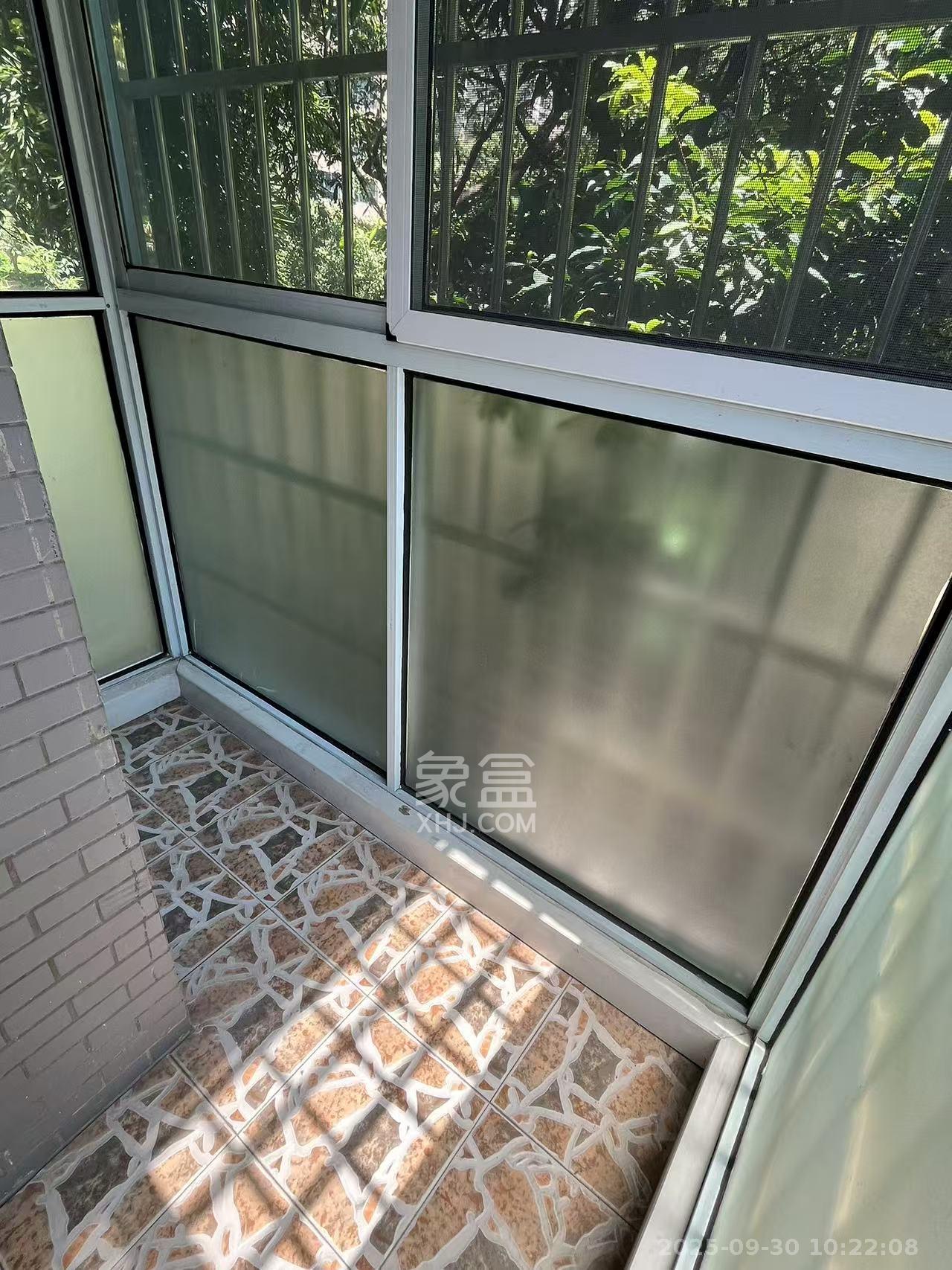 天鸿天府(天鸿中央大院) 5室2厅2卫 3800.0元/月 天鸿天府(天鸿中央大院) 5室2厅2卫 3800.0元/月室内图