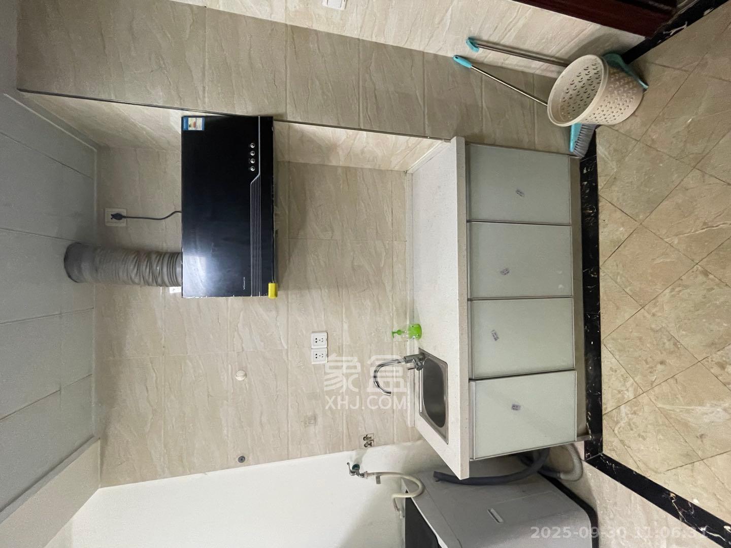 星城荣域  1室1厅1卫    1200.0元/月室内图