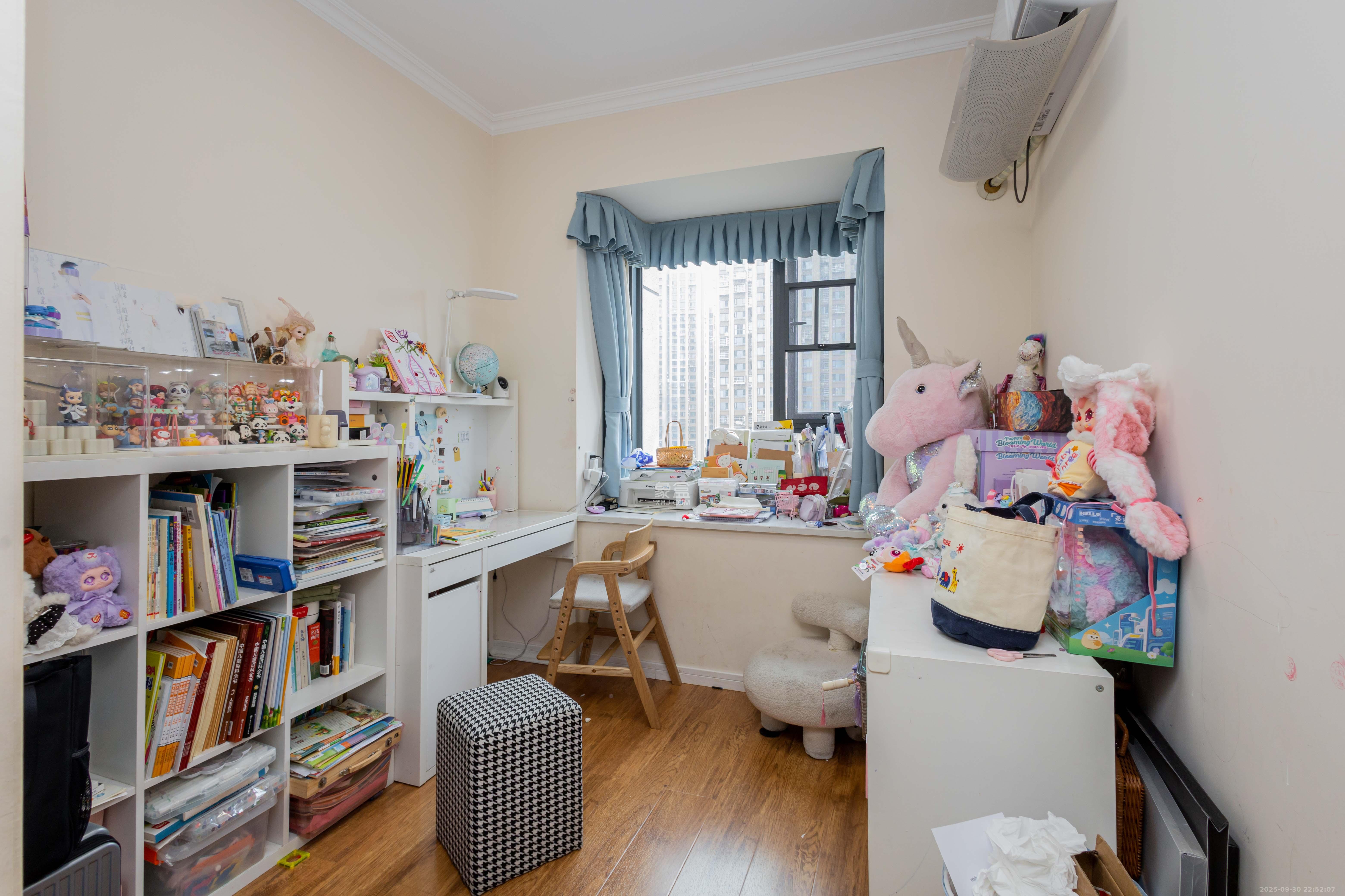 爵世名邸东湖(东湖壹号企业总部基地) 3室2厅2卫 106.0万 爵世名邸东湖(东湖壹号企业总部基地) 3室2厅2卫 106.0万卧室