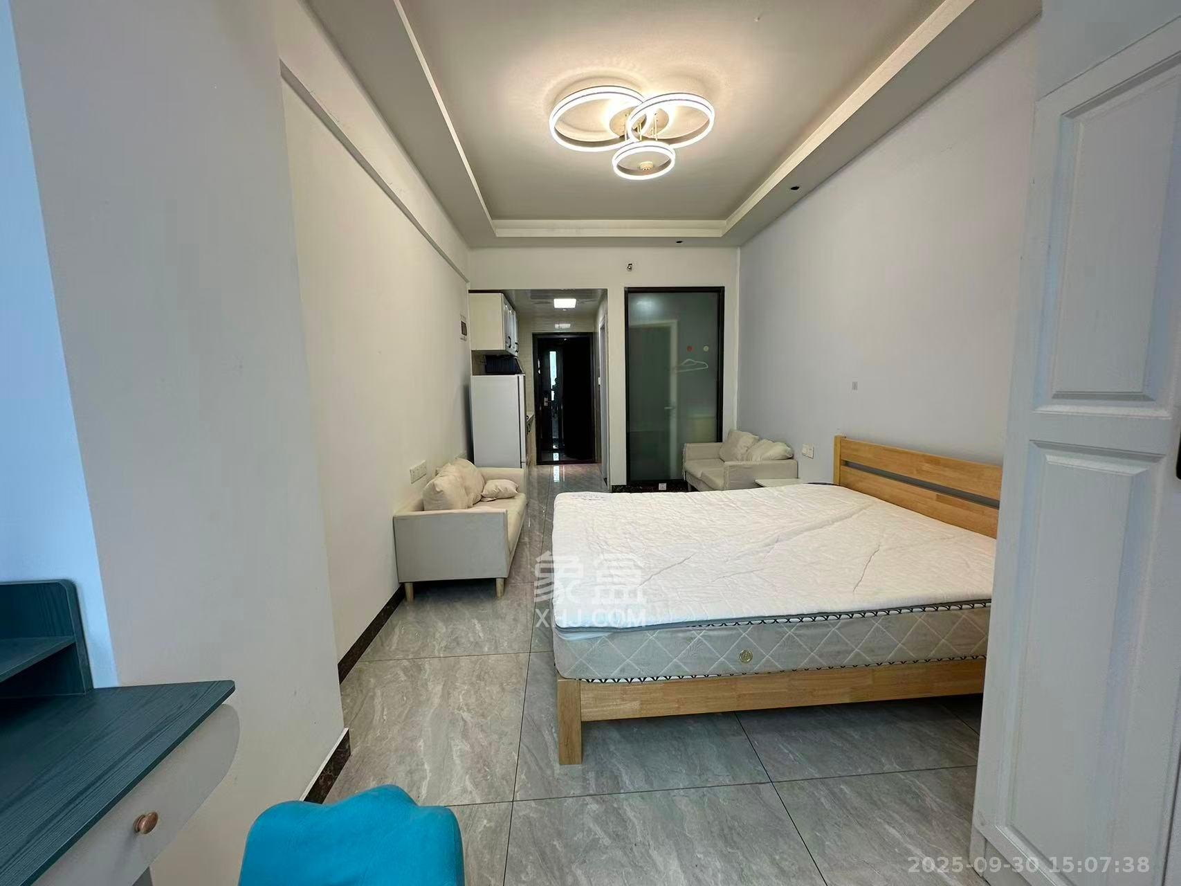 东盈商业广场(华泉城市广场) 1室1厅1卫 1700.0元/月 东盈商业广场(华泉城市广场) 1室1厅1卫 1700.0元/月室内图