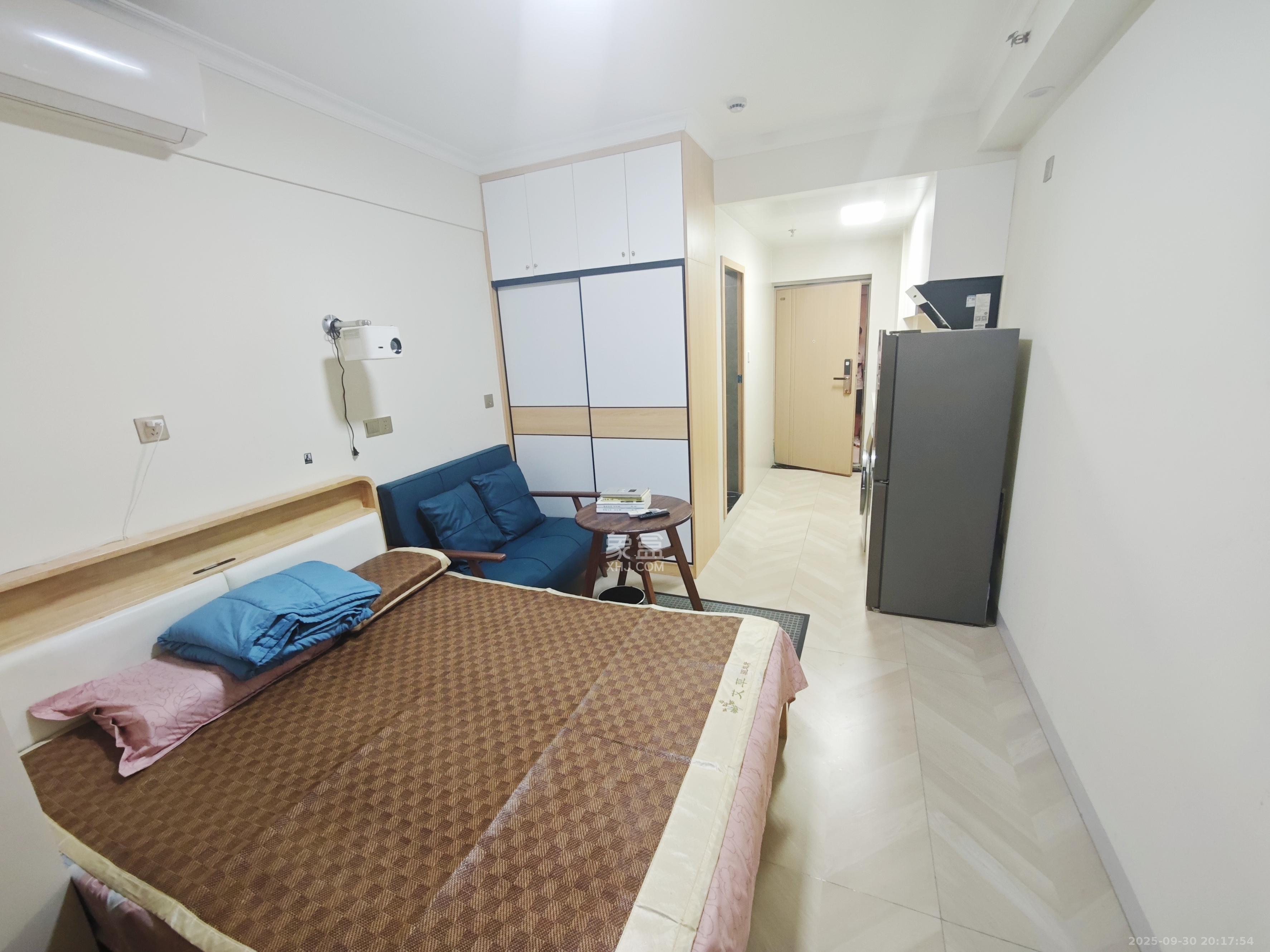 卓越江岸 1室1厅1卫 1500.0元/月 卓越江岸 1室1厅1卫 1500.0元/月室内图