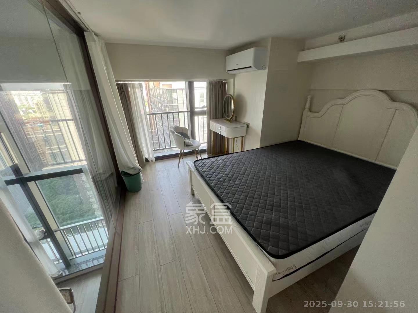 华远华时代 3室2厅2卫 3500.0元/月 华远华时代 3室2厅2卫 3500.0元/月室内图