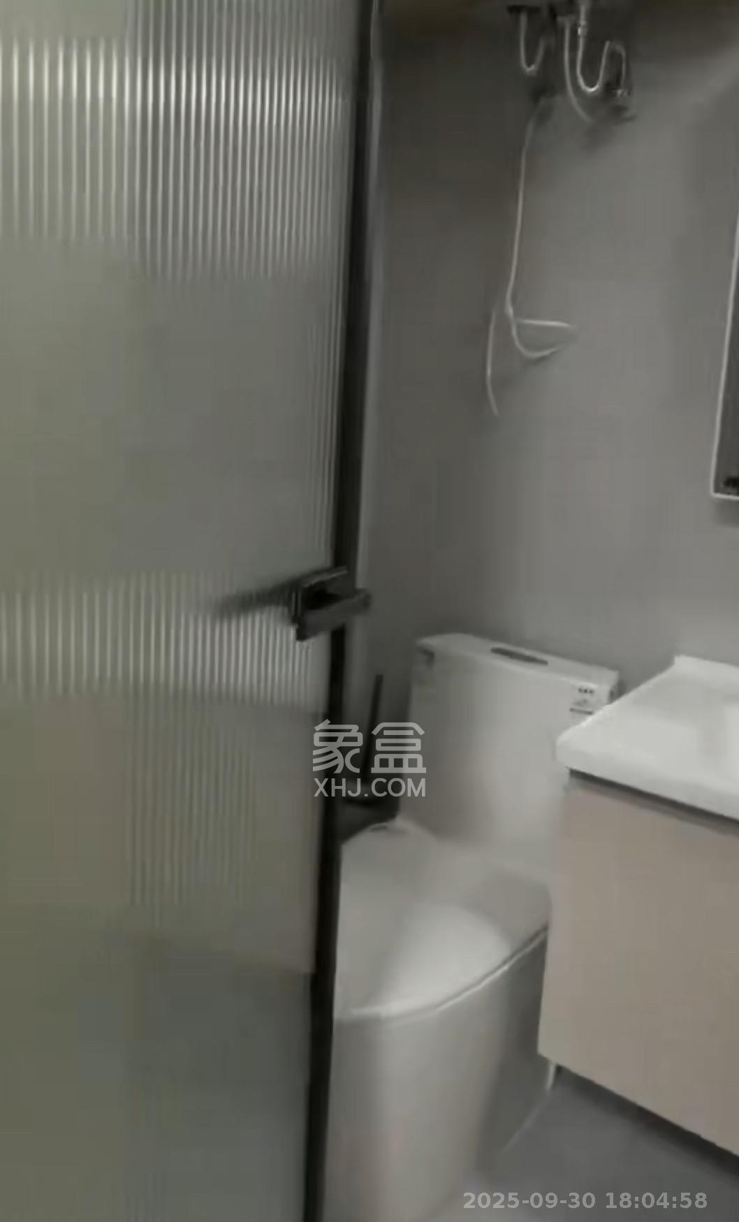 中海珑悦府  1室0厅0卫   1200.00元/月室内图