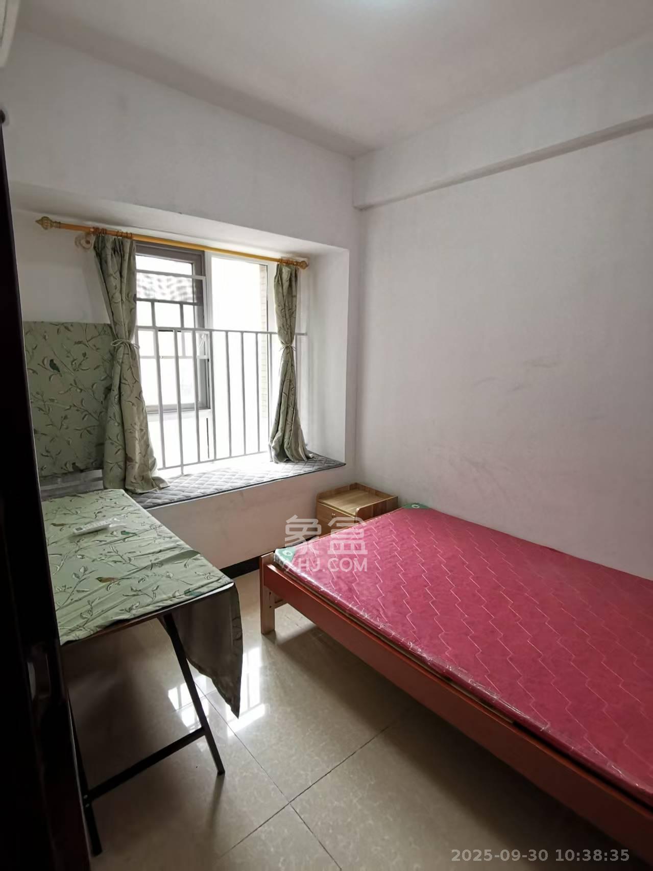 金地格林公馆 3室2厅1卫 2200.0元/月 金地格林公馆 3室2厅1卫 2200.0元/月室内图