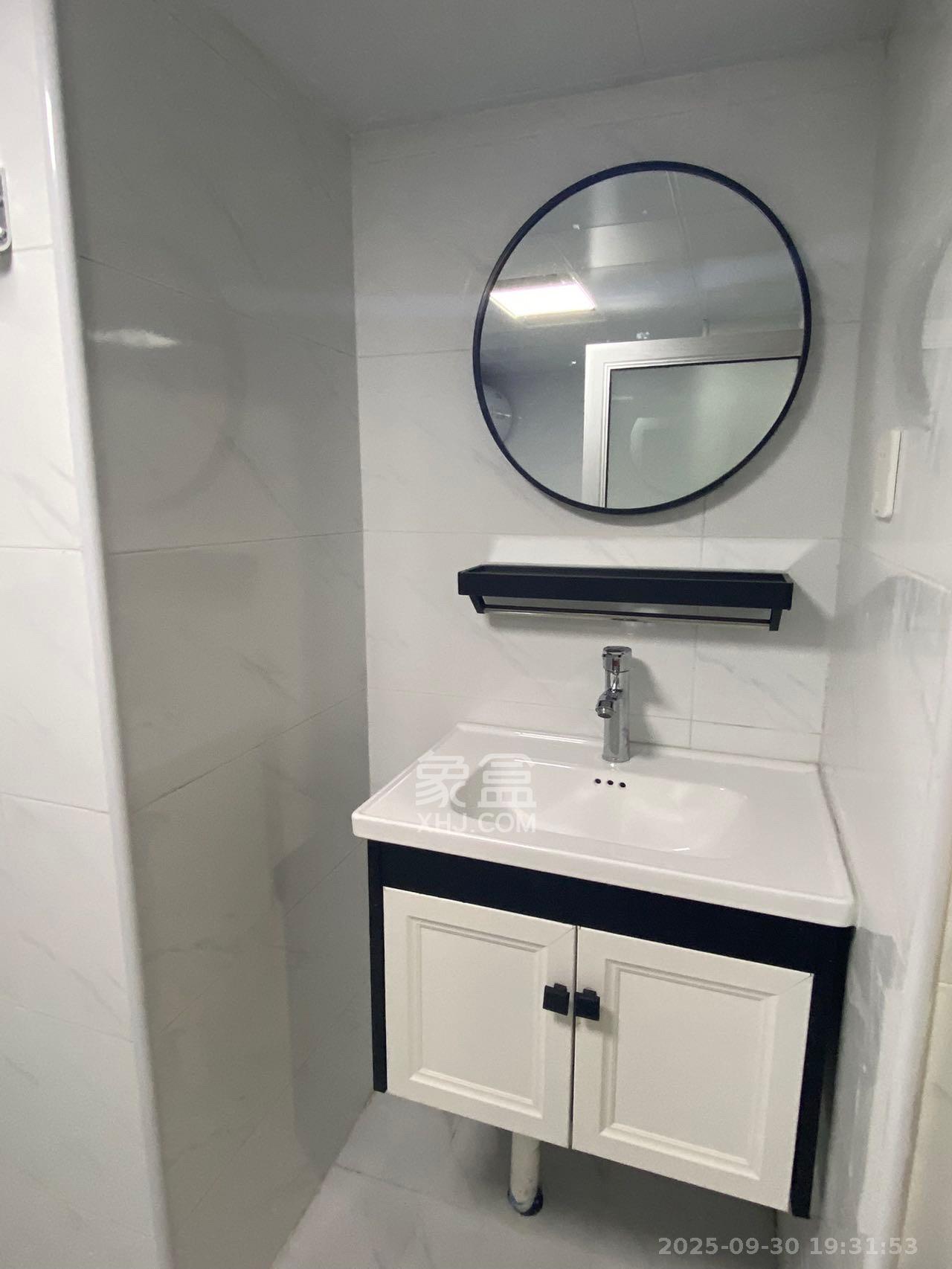 华润琨瑜府 1室1厅1卫 2000.0元/月 华润琨瑜府 1室1厅1卫 2000.0元/月室内图