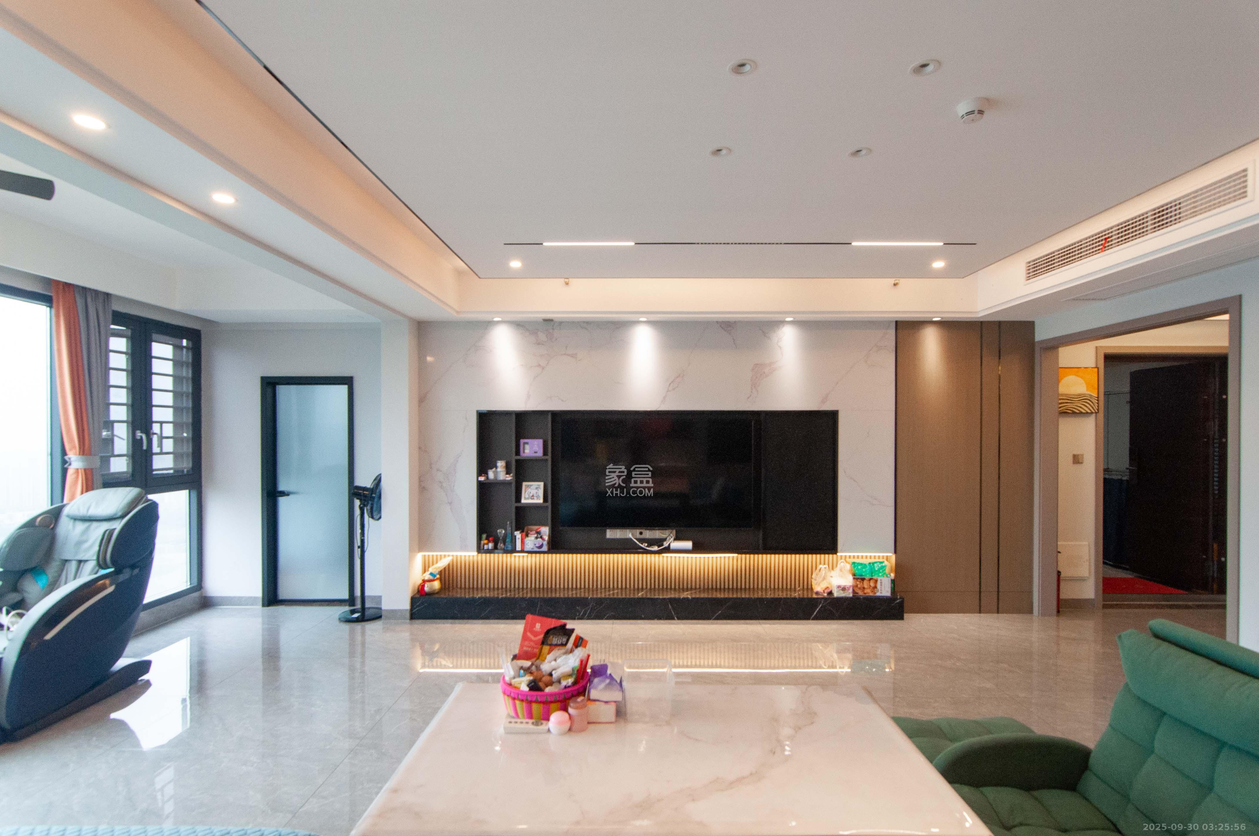 佳兆业云顶梅溪湖(佳兆业梅溪荟)  4室2厅2卫    358.0万 佳兆业云顶梅溪湖(佳兆业梅溪荟)  4室2厅2卫    358.0万