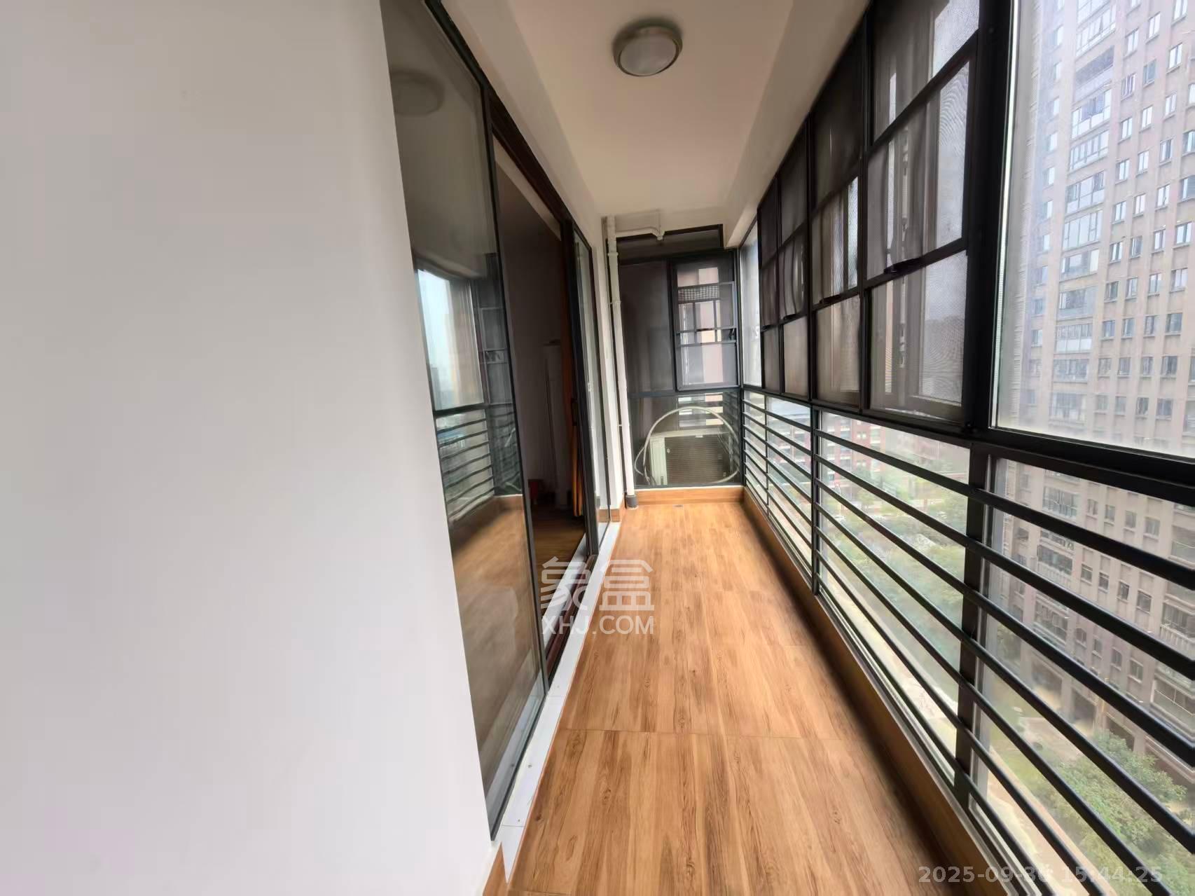 福祥家园(农信家园) 5室2厅2卫 4800.0元/月 福祥家园(农信家园) 5室2厅2卫 4800.0元/月室内图