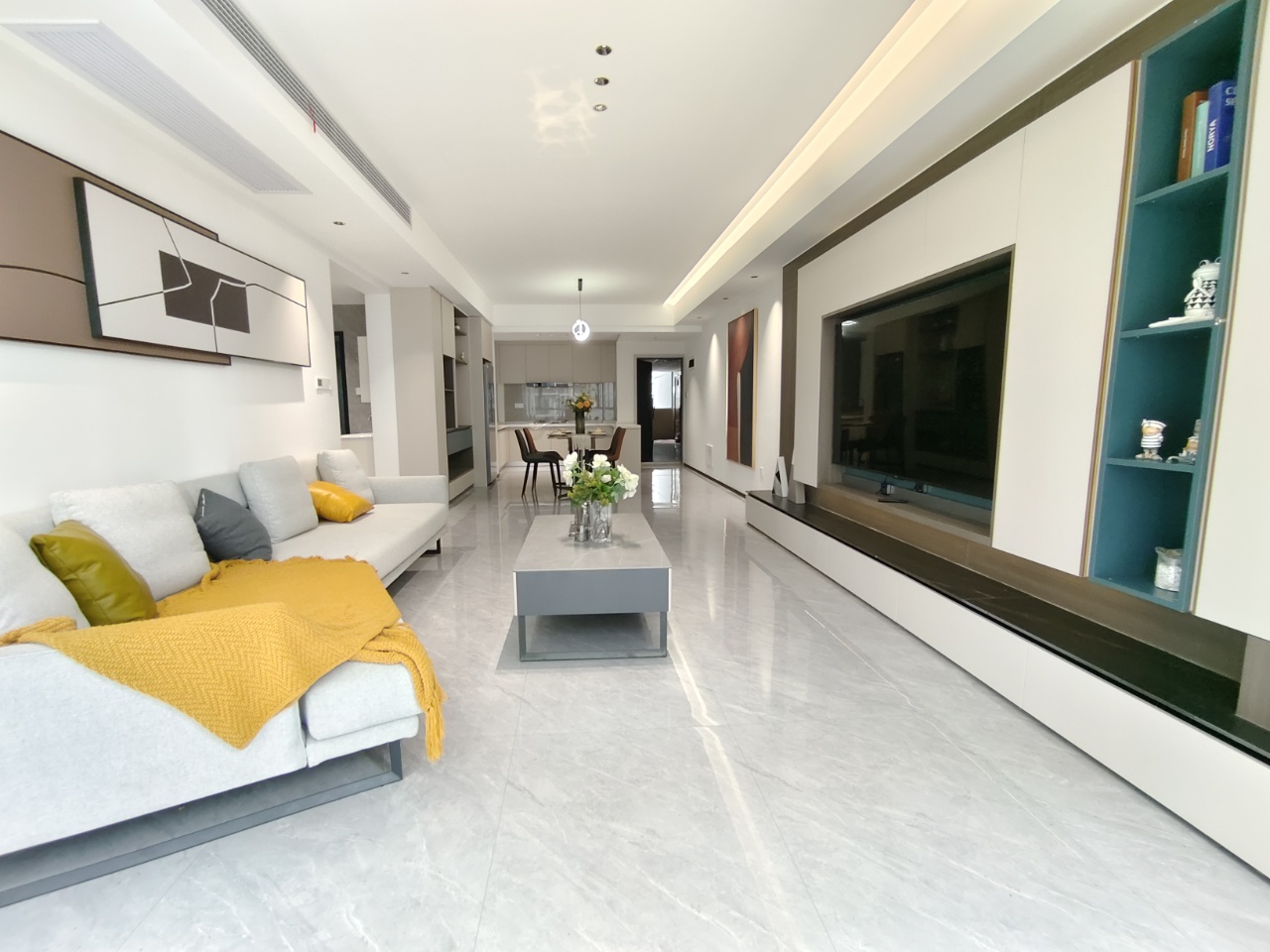 城市风景 3室2厅2卫 66.8万 城市风景 3室2厅2卫 66.8万室内图