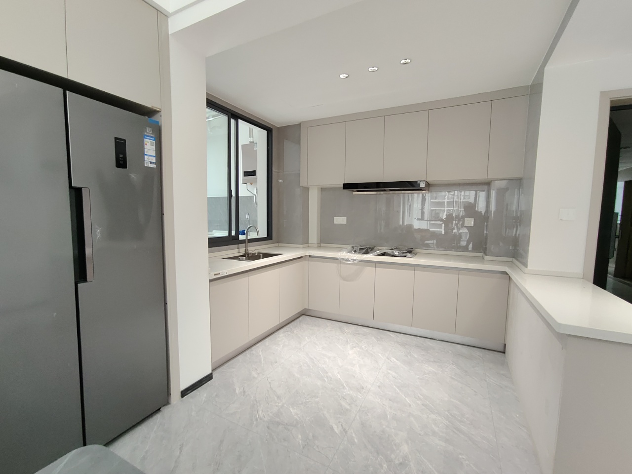 城市风景 3室2厅2卫 66.8万 城市风景 3室2厅2卫 66.8万室内图