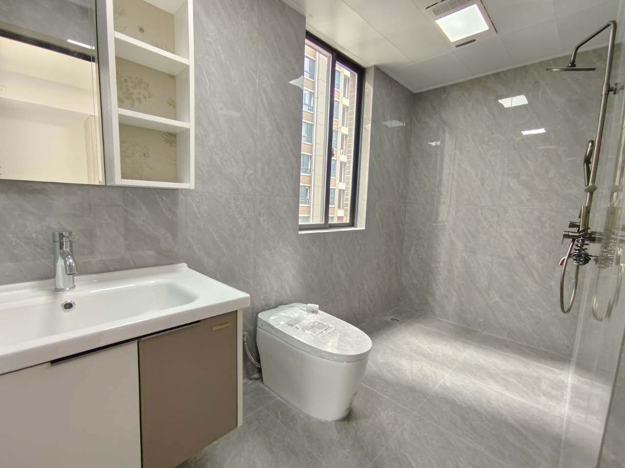 城市风景 3室2厅2卫 66.8万 城市风景 3室2厅2卫 66.8万室内图