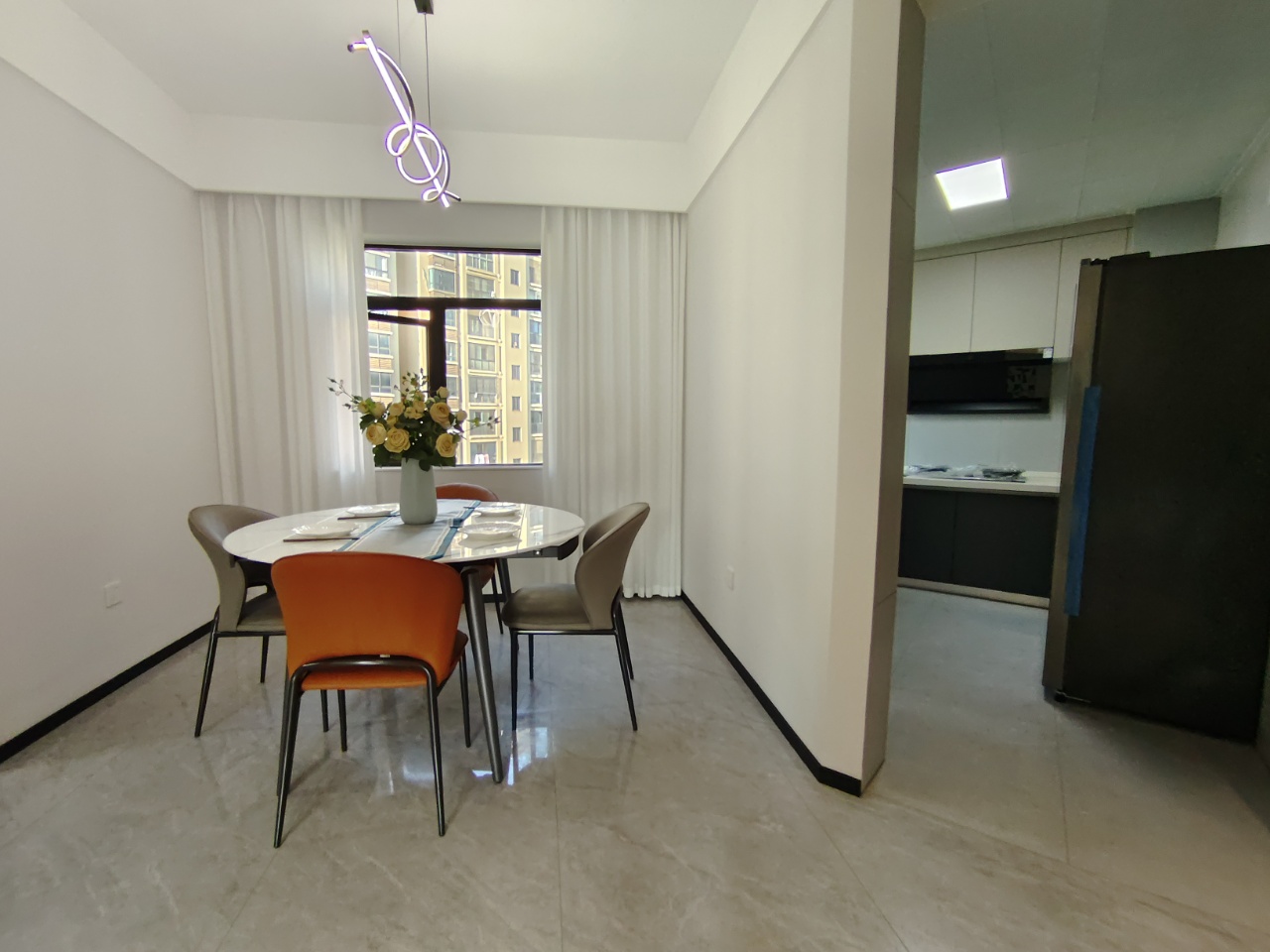 龙腾国际 3室2厅2卫 79.8万 龙腾国际 3室2厅2卫 79.8万室内图