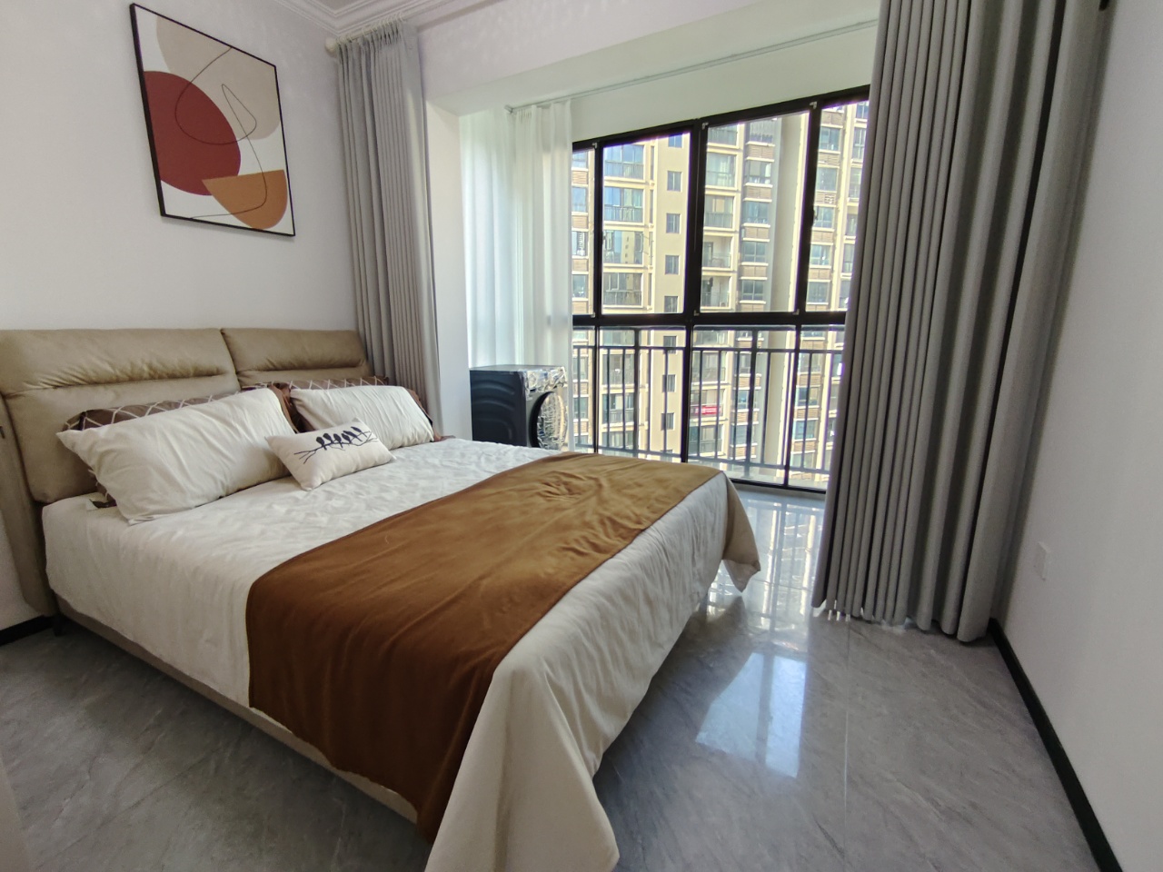 龙腾国际 3室2厅2卫 79.8万 龙腾国际 3室2厅2卫 79.8万室内图