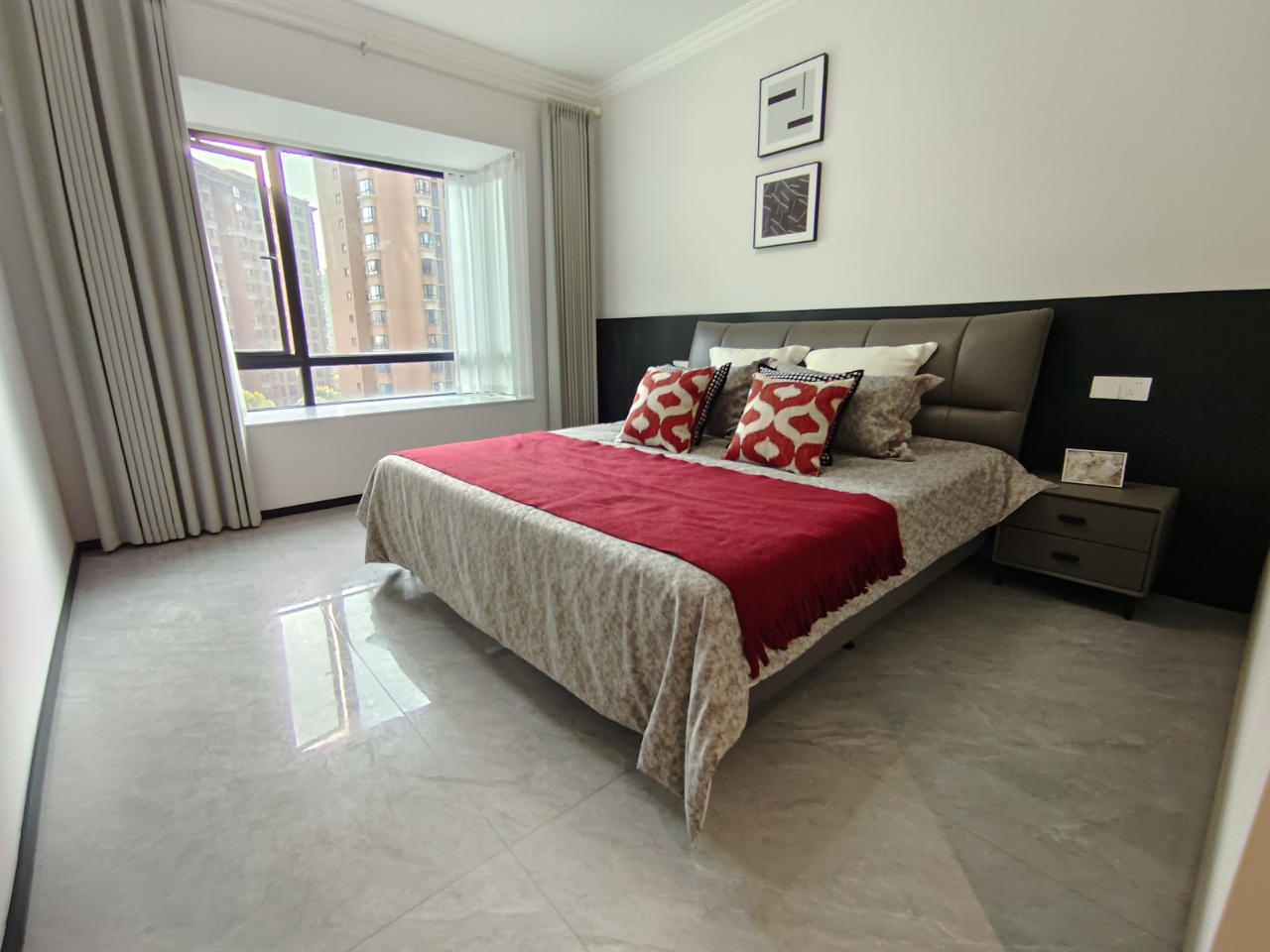 龙腾国际 3室2厅2卫 79.8万 龙腾国际 3室2厅2卫 79.8万室内图