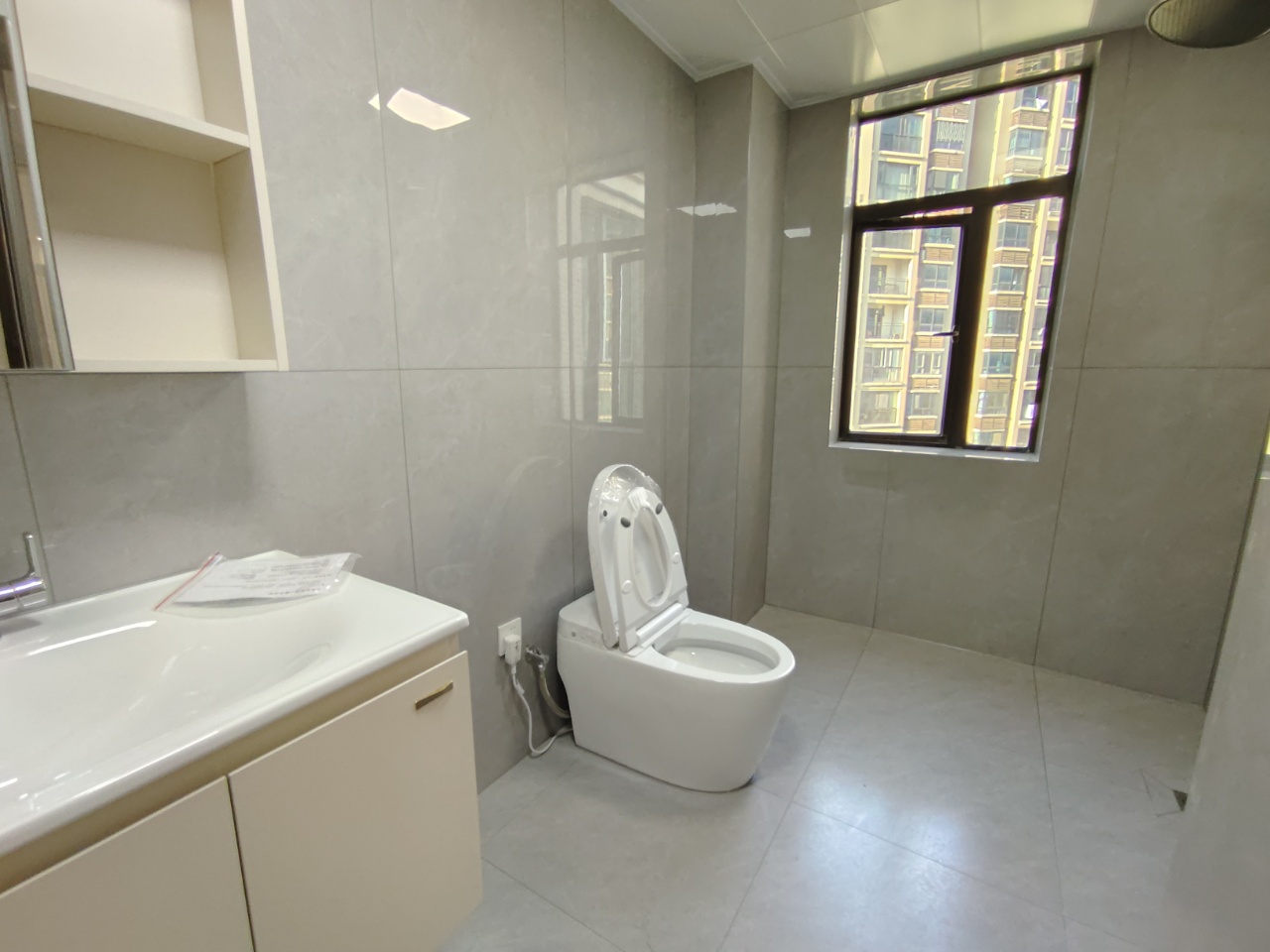 龙腾国际 3室2厅2卫 79.8万 龙腾国际 3室2厅2卫 79.8万室内图