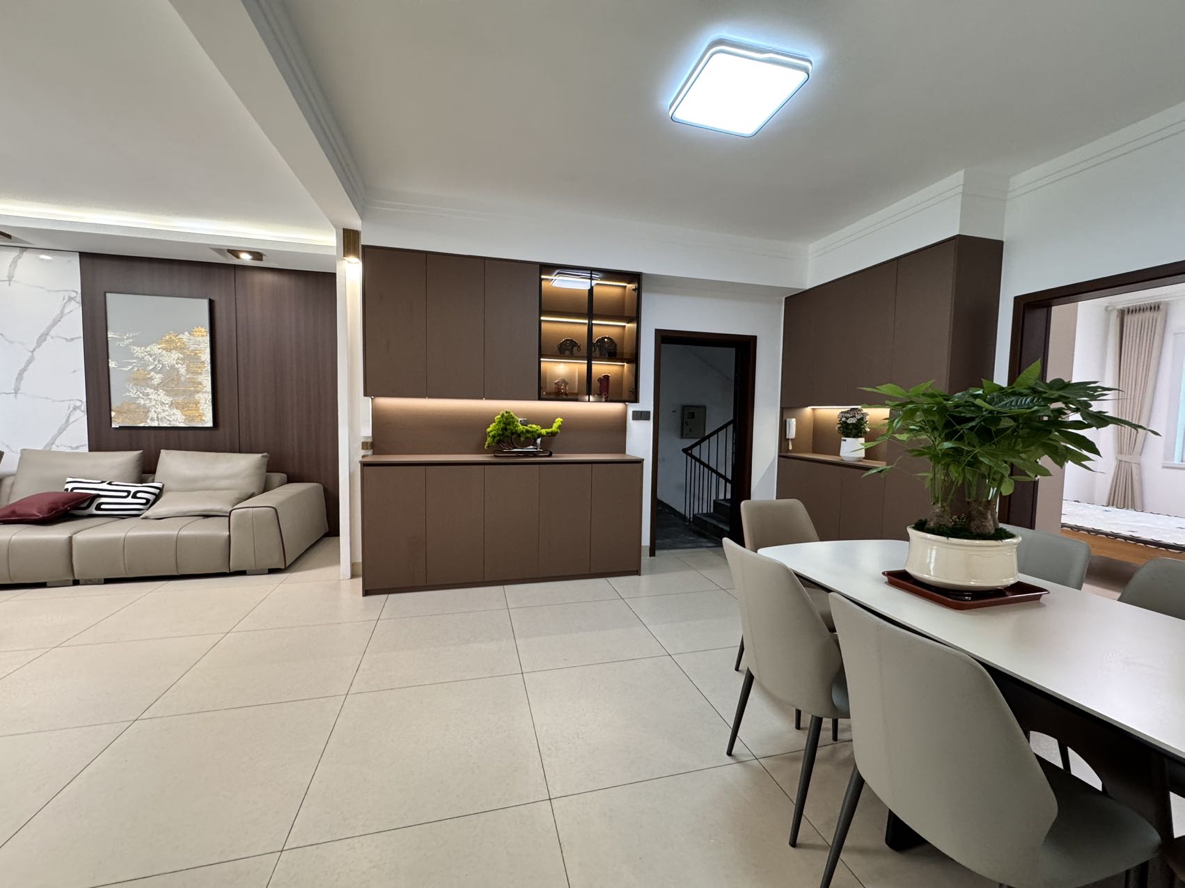 亚都花园 4室2厅2卫 59.8万 亚都花园 4室2厅2卫 59.8万室内图