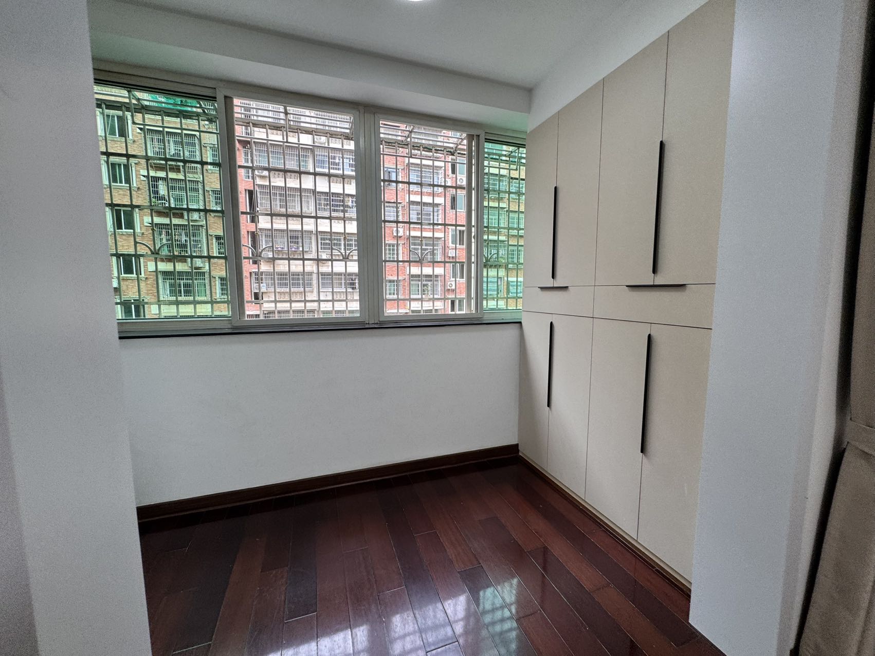 亚都花园 4室2厅2卫 59.8万 亚都花园 4室2厅2卫 59.8万室内图