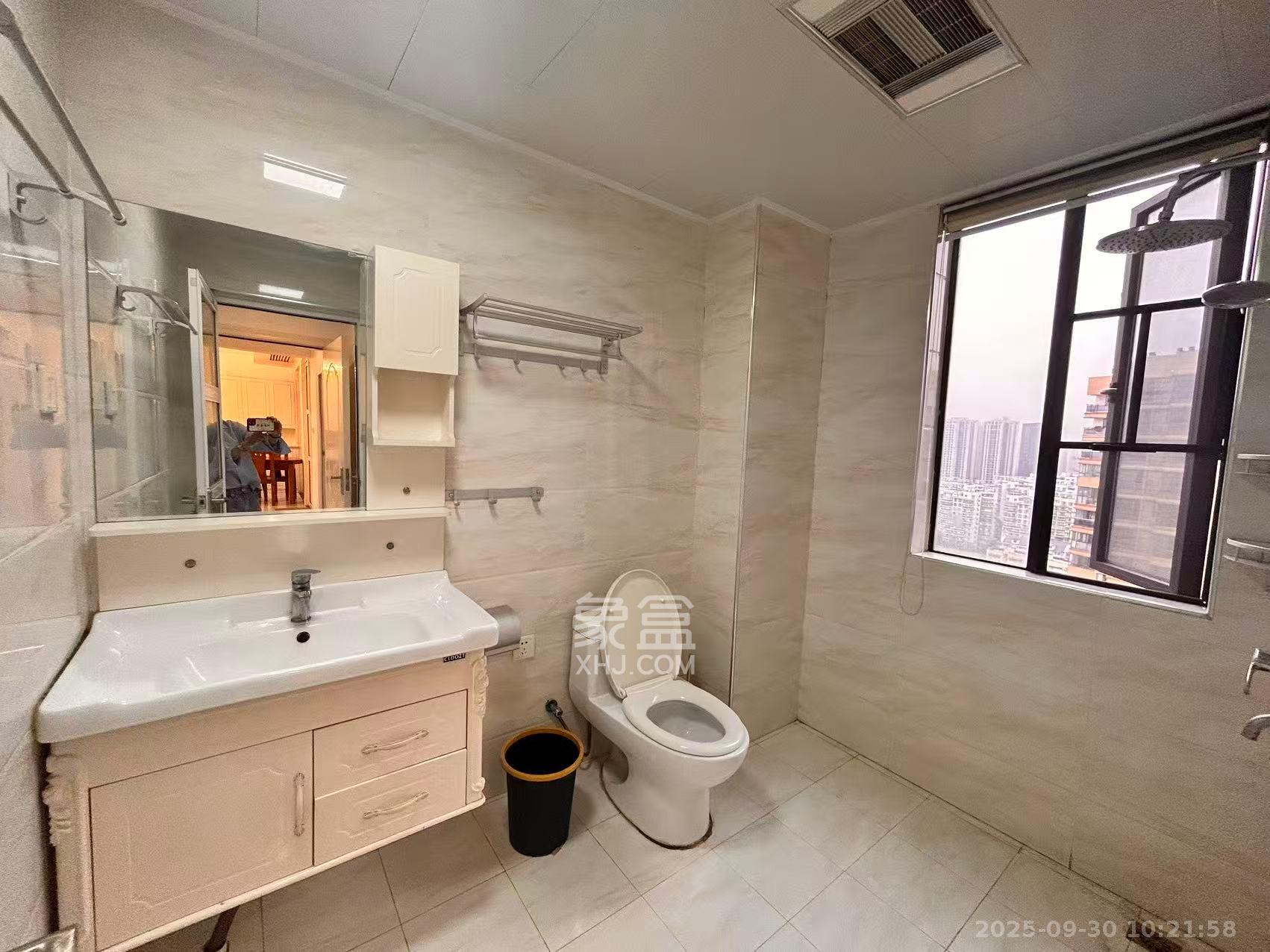 兴威帕克水岸 3室1厅2卫 2700.0元/月 兴威帕克水岸 3室1厅2卫 2700.0元/月室内图