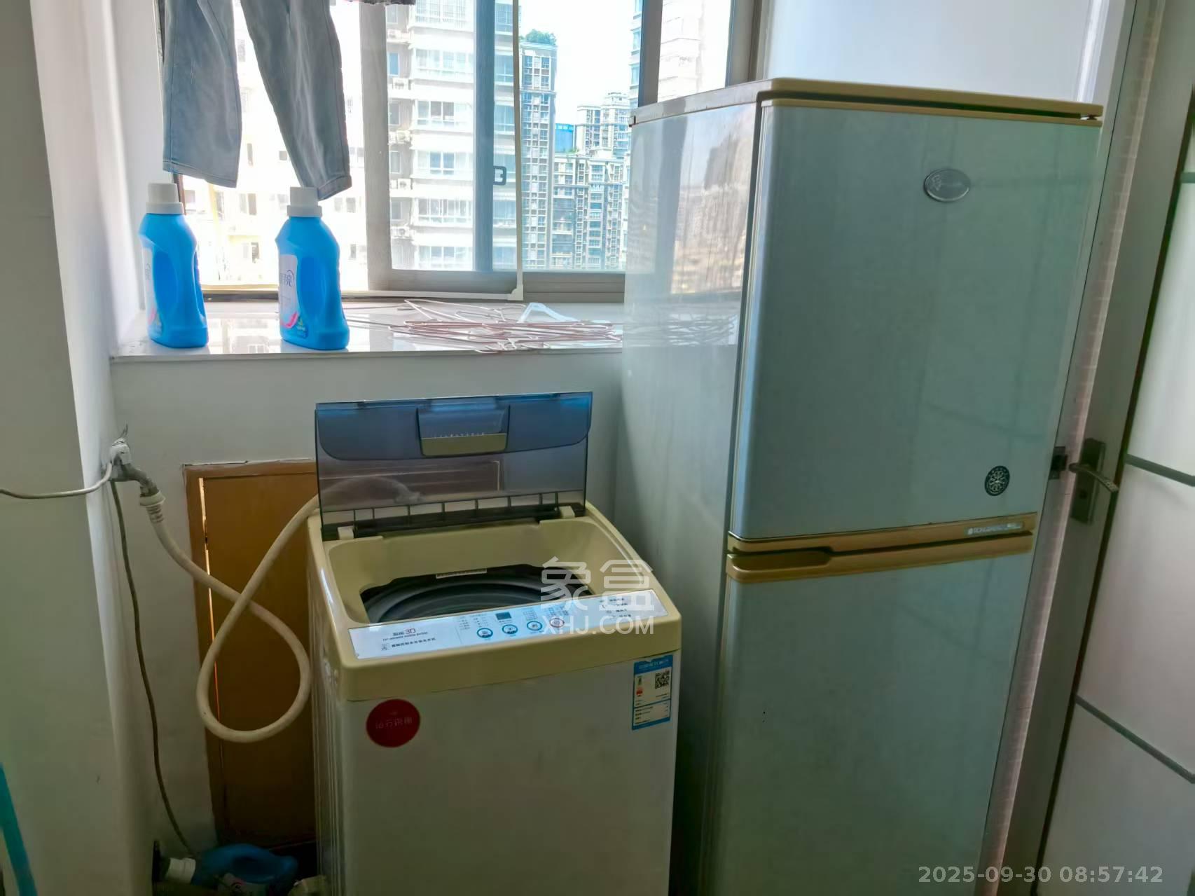 汇达国际公馆(汇达大厦) 1室1厅1卫 1300.0元/月 汇达国际公馆(汇达大厦) 1室1厅1卫 1300.0元/月室内图