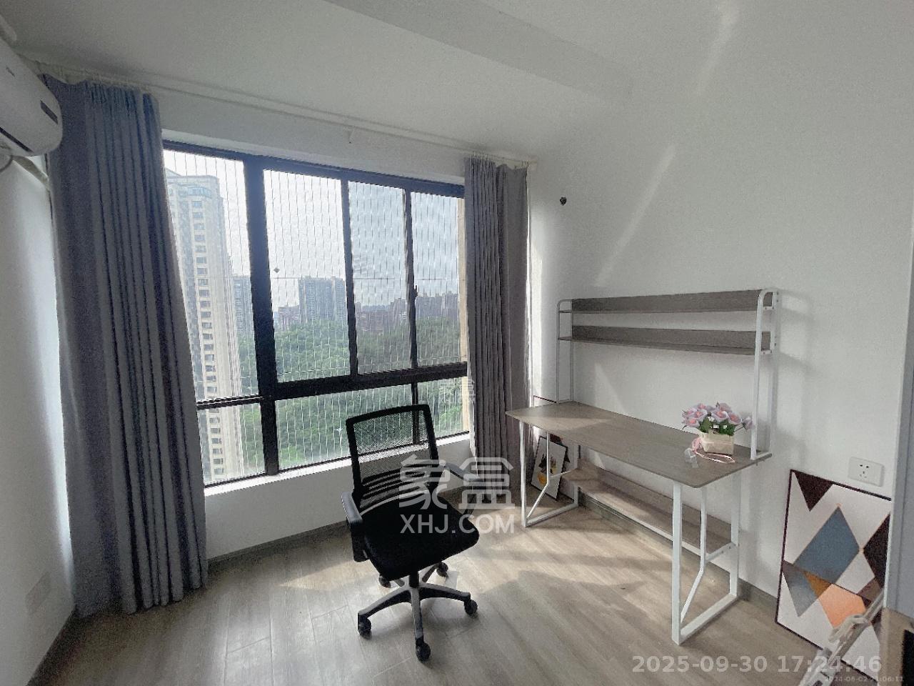 和泓梅溪四季  4室2厅2卫    3000.0元/月室内图