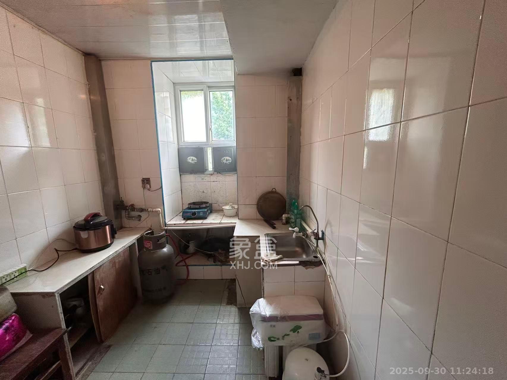 湖开小区(湖南开关厂宿舍)/南大桥社区 3室1厅1卫 1100.0元/月 湖开小区(湖南开关厂宿舍)/南大桥社区 3室1厅1卫 1100.0元/月室内图