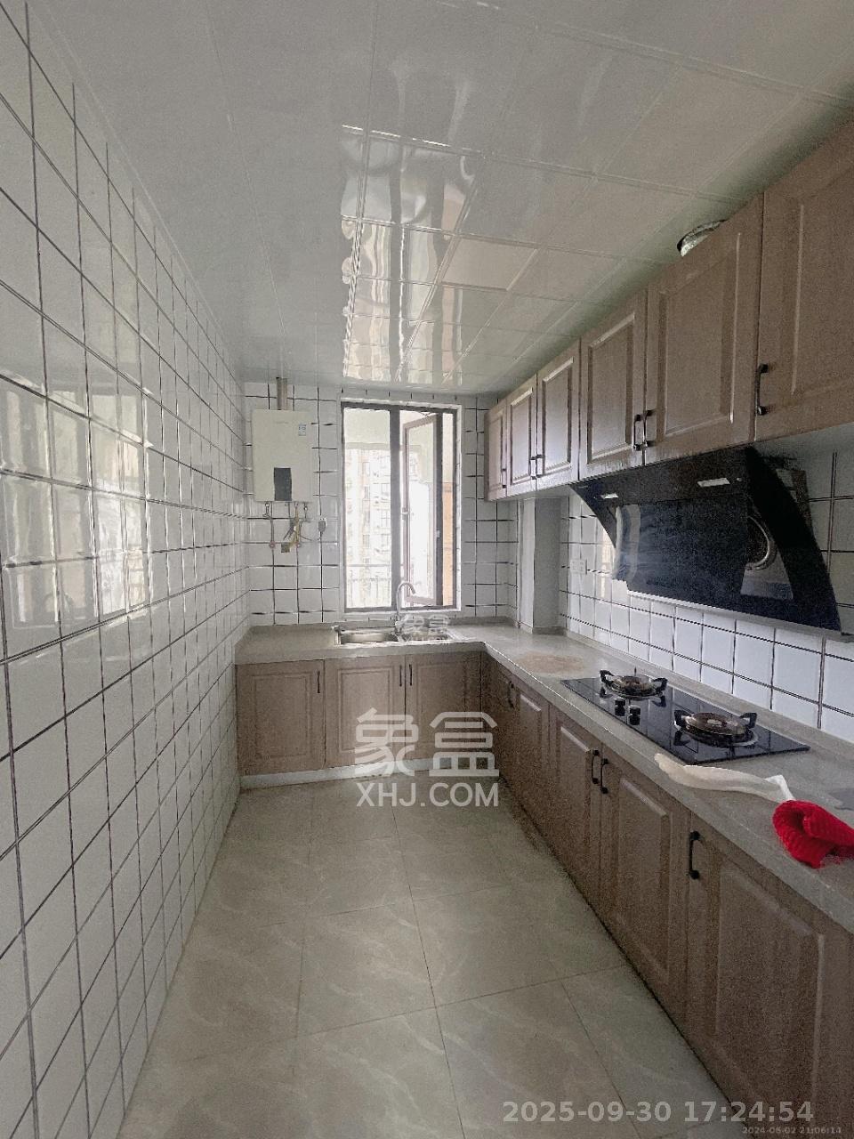 和泓梅溪四季  4室2厅2卫    3000.0元/月室内图