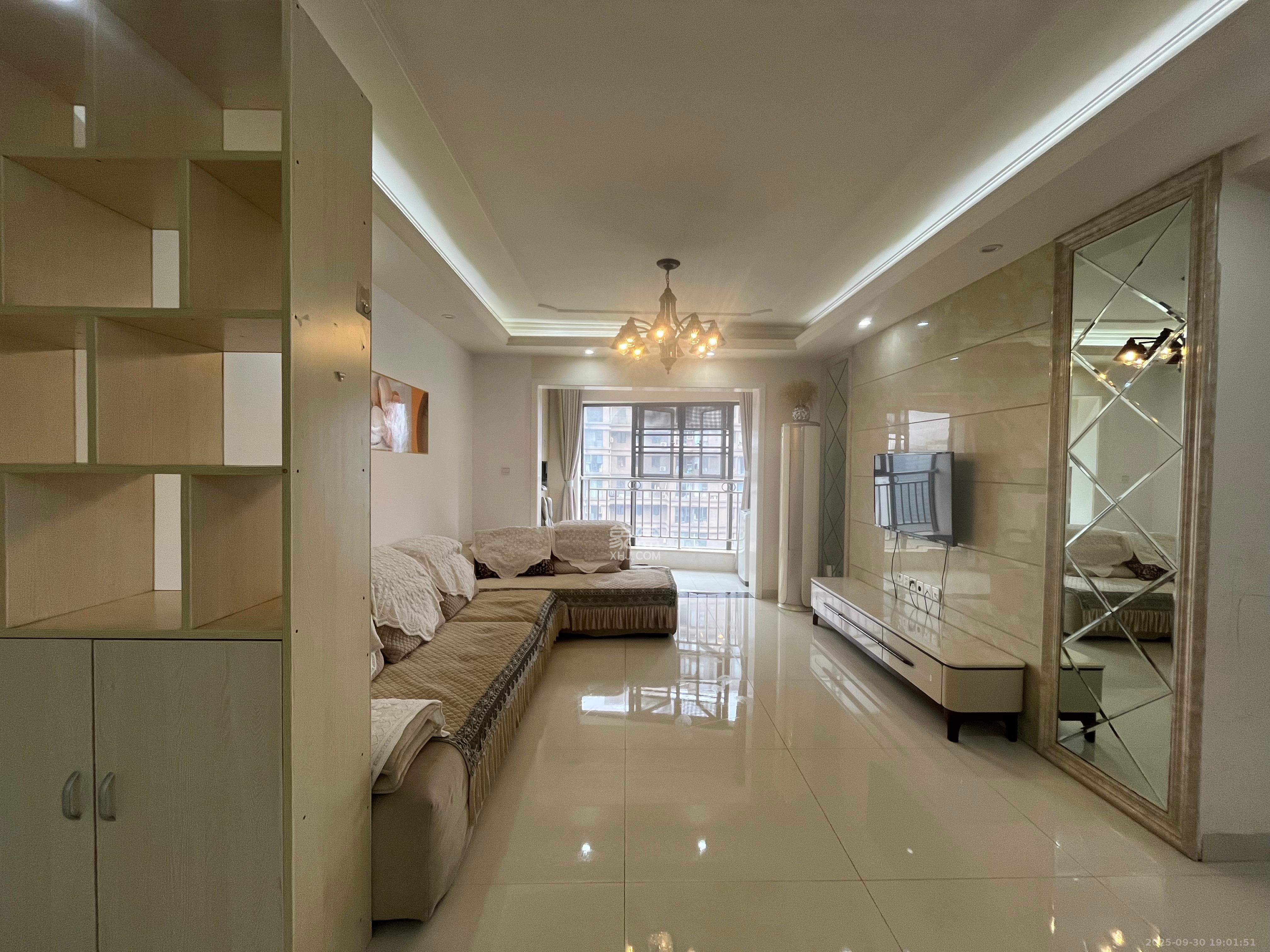 润和紫郡一期  3室2厅1卫    1600.0元/月室内图