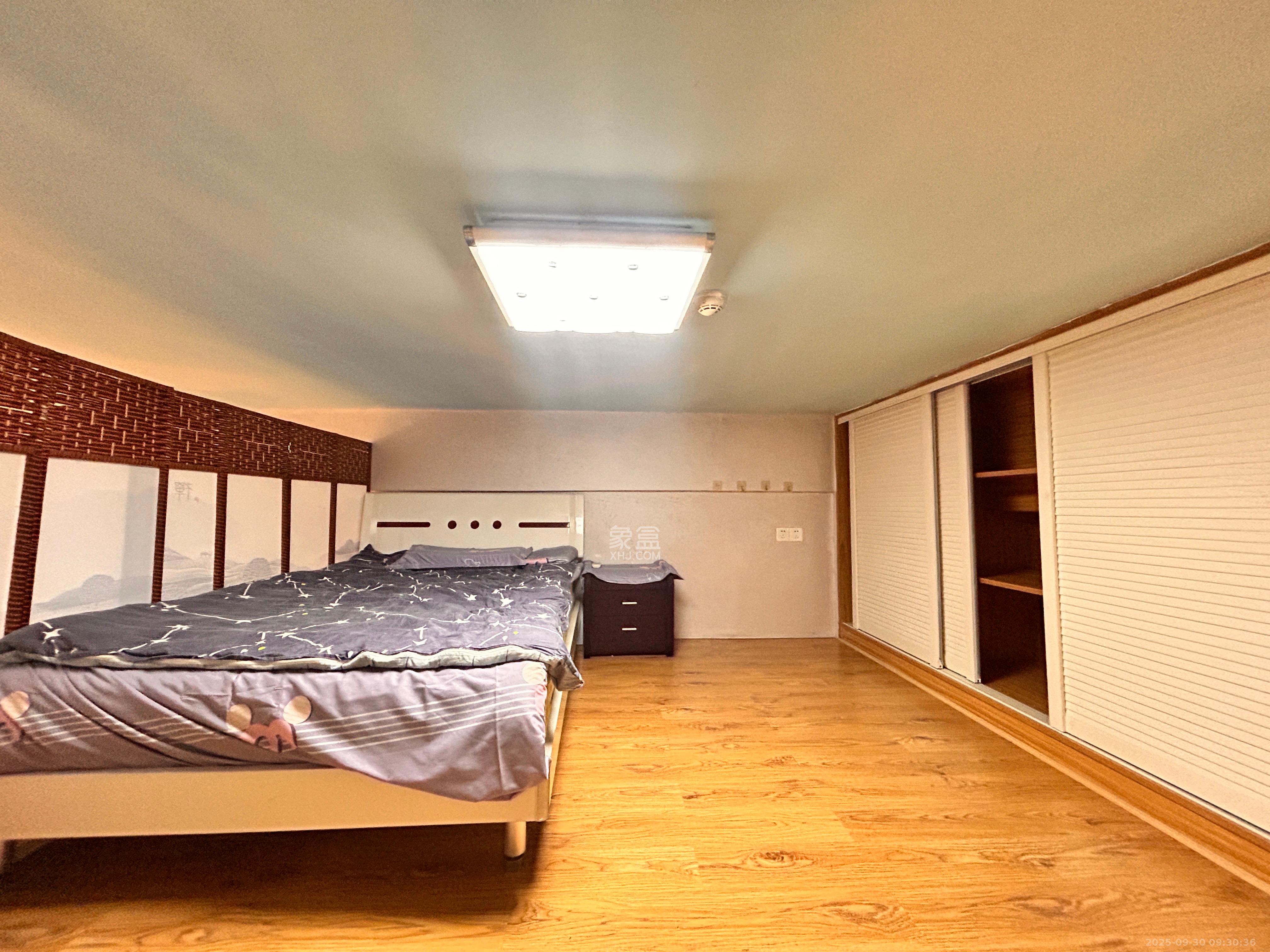 荣悦台  1室1厅1卫    2000.0元/月室内图