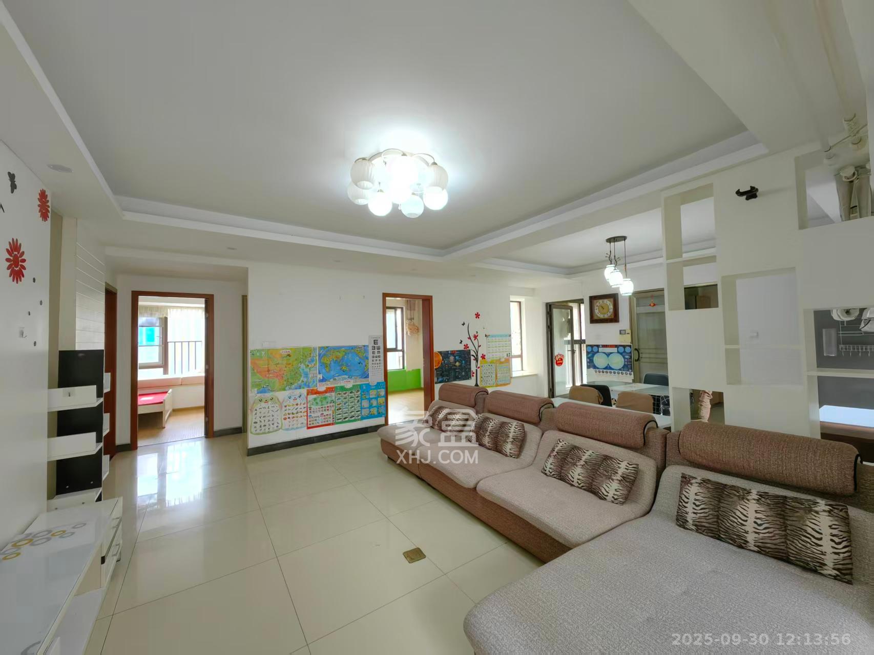 华润凤凰城三期 3室2厅2卫 2200.0元/月 华润凤凰城三期 3室2厅2卫 2200.0元/月室内图