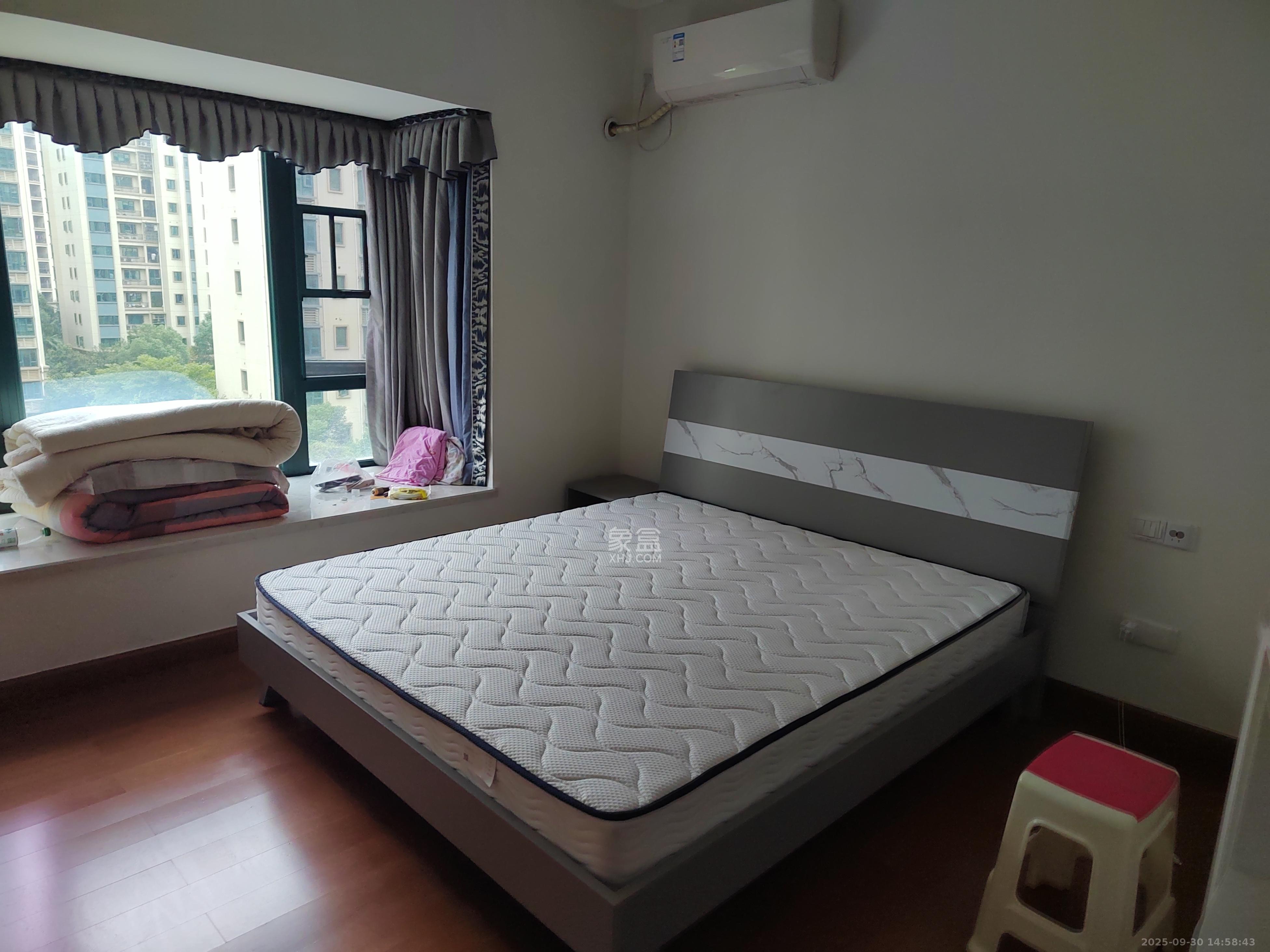 恒大雅苑 3室2厅2卫 3000.0元/月 恒大雅苑 3室2厅2卫 3000.0元/月室内图