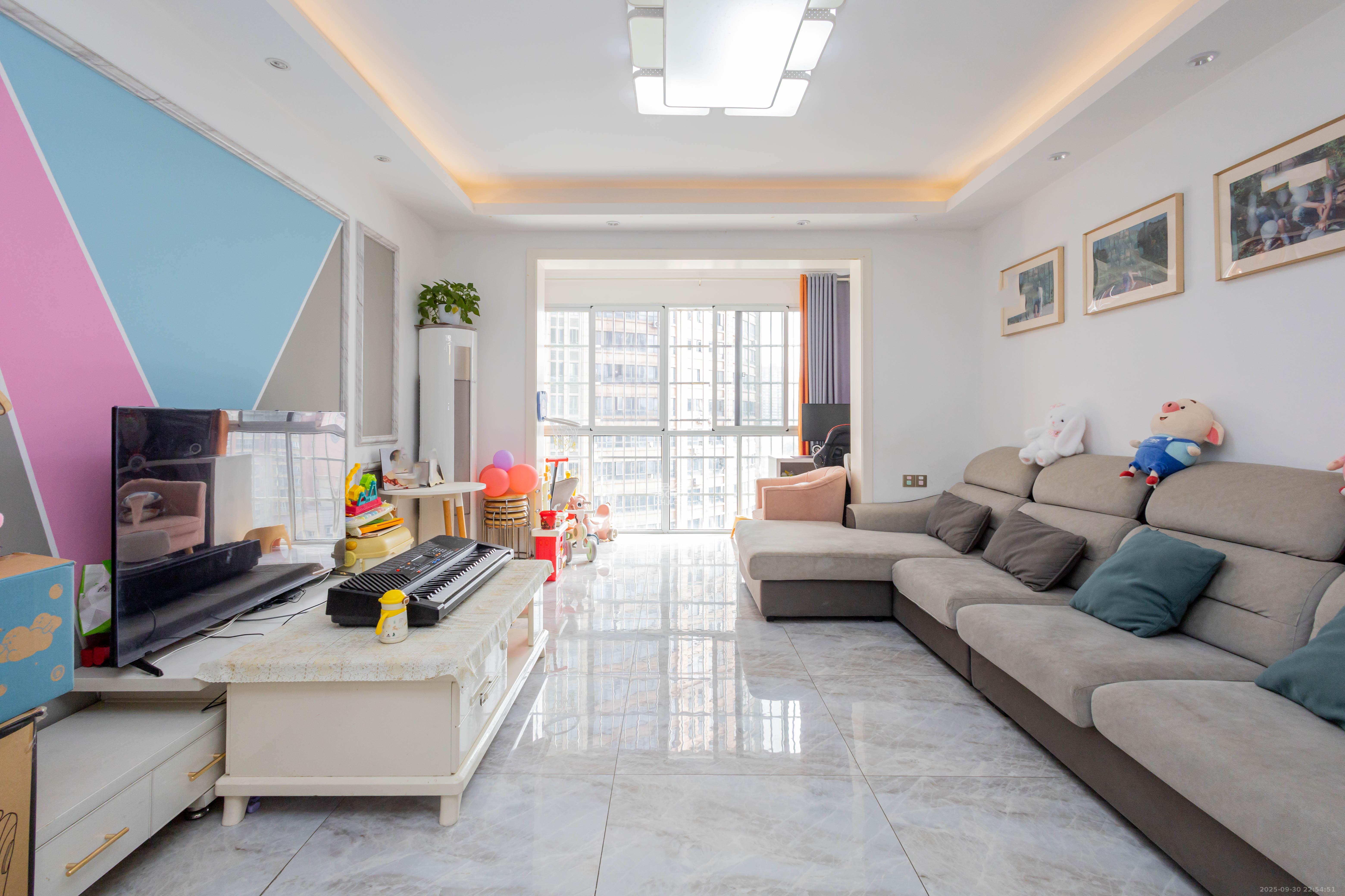 明天一城  2室2厅1卫    45.5万 明天一城  2室2厅1卫    45.5万客厅