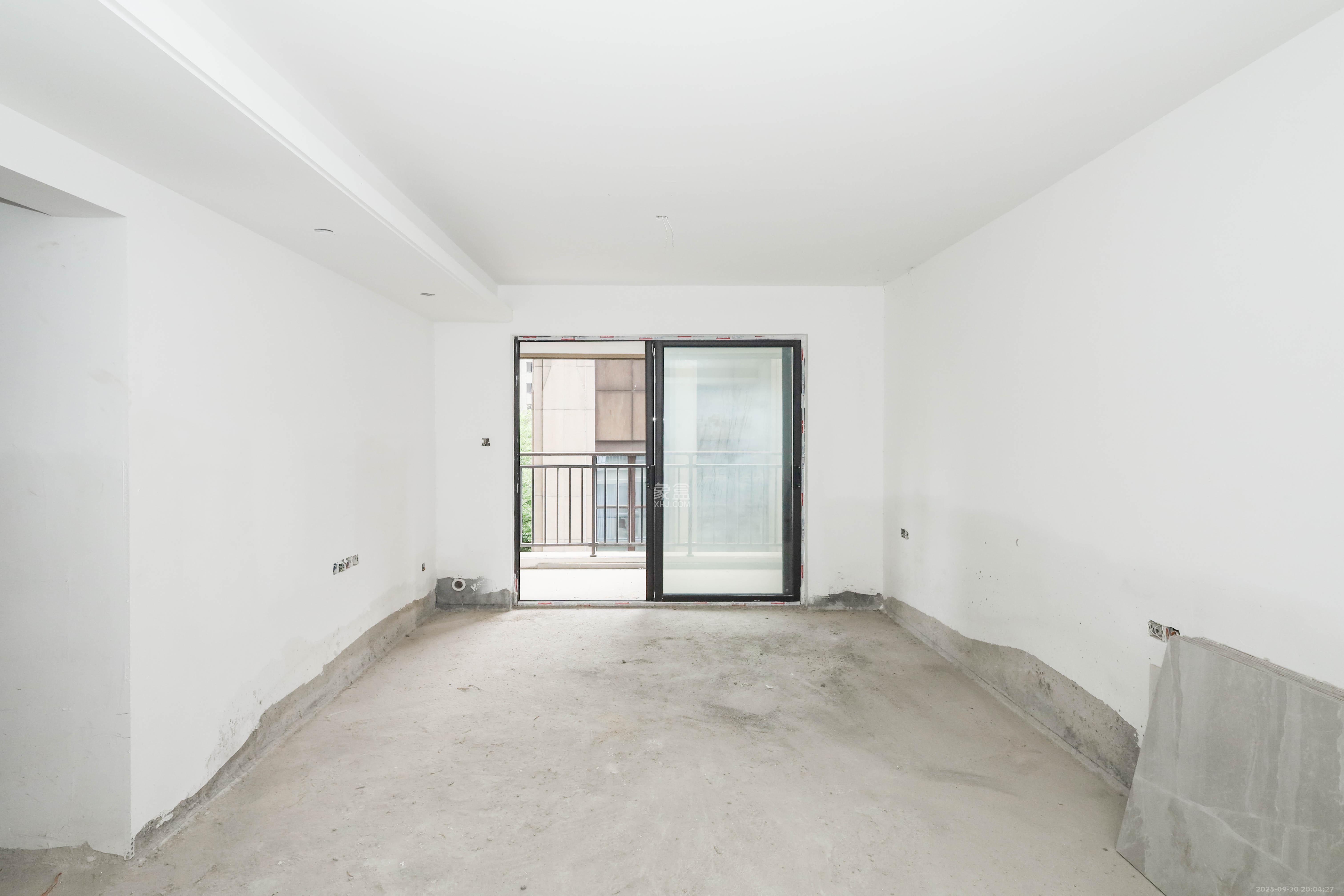 中国铁建梅溪青秀三期  3室2厅2卫    109.0万