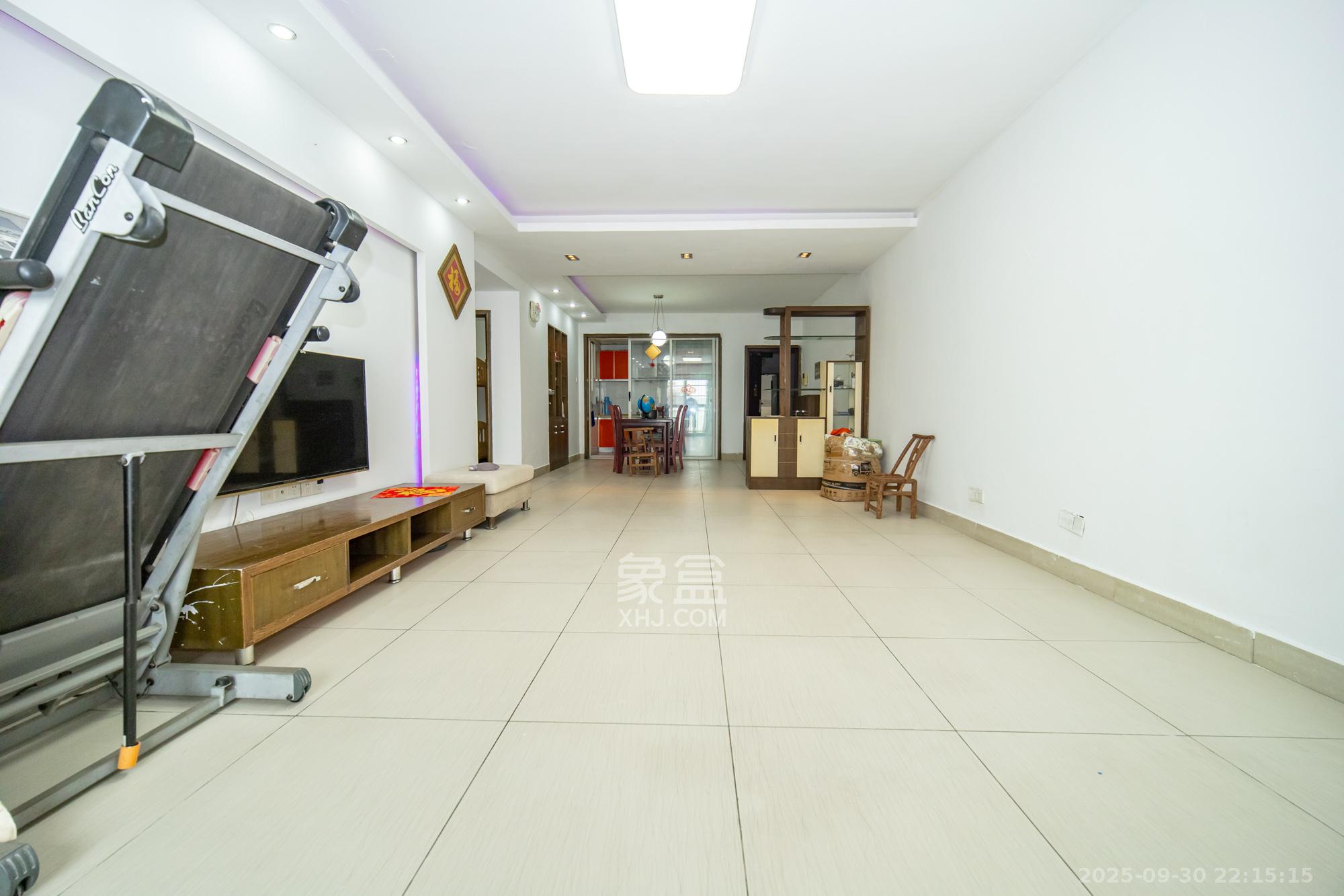 星城雅郡 2室2厅1卫 42.0万 星城雅郡 2室2厅1卫 42.0万客厅