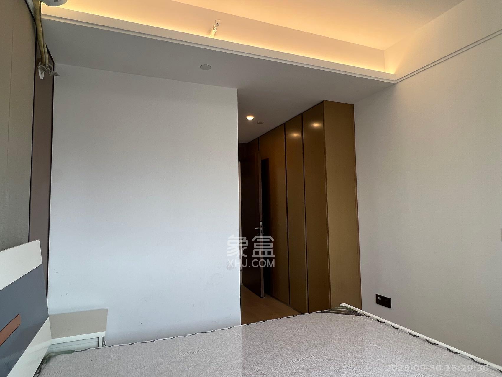 万科魅力之城天阔里  3室2厅2卫    3000.0元/月室内图