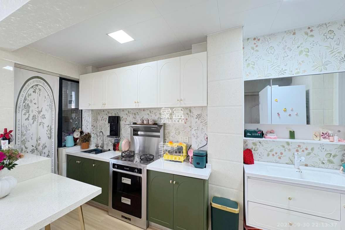 锦泰东环国际 1室2厅1卫 49.6万 锦泰东环国际 1室2厅1卫 49.6万厨房