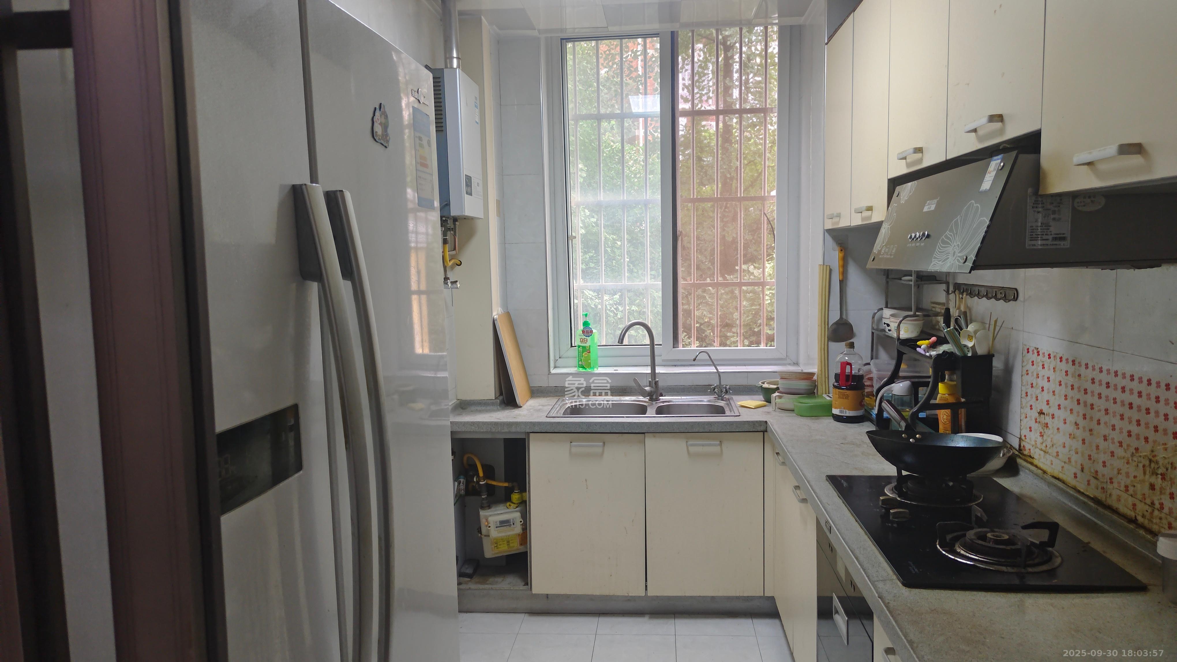 星城国际 2室2厅1卫 1500.0元/月 星城国际 2室2厅1卫 1500.0元/月室内图