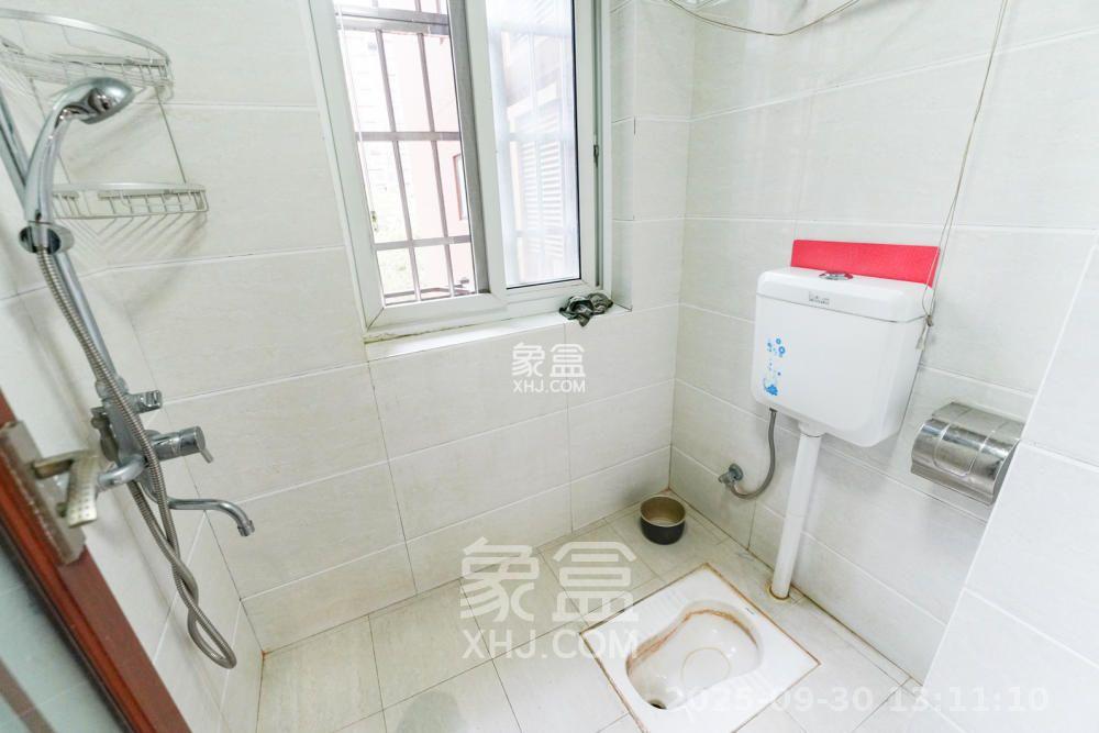 湘府十城(汇财御景湾新寓,汇财国际) 3室2厅1卫 2300.0元/月 湘府十城(汇财御景湾新寓,汇财国际) 3室2厅1卫 2300.0元/月室内图