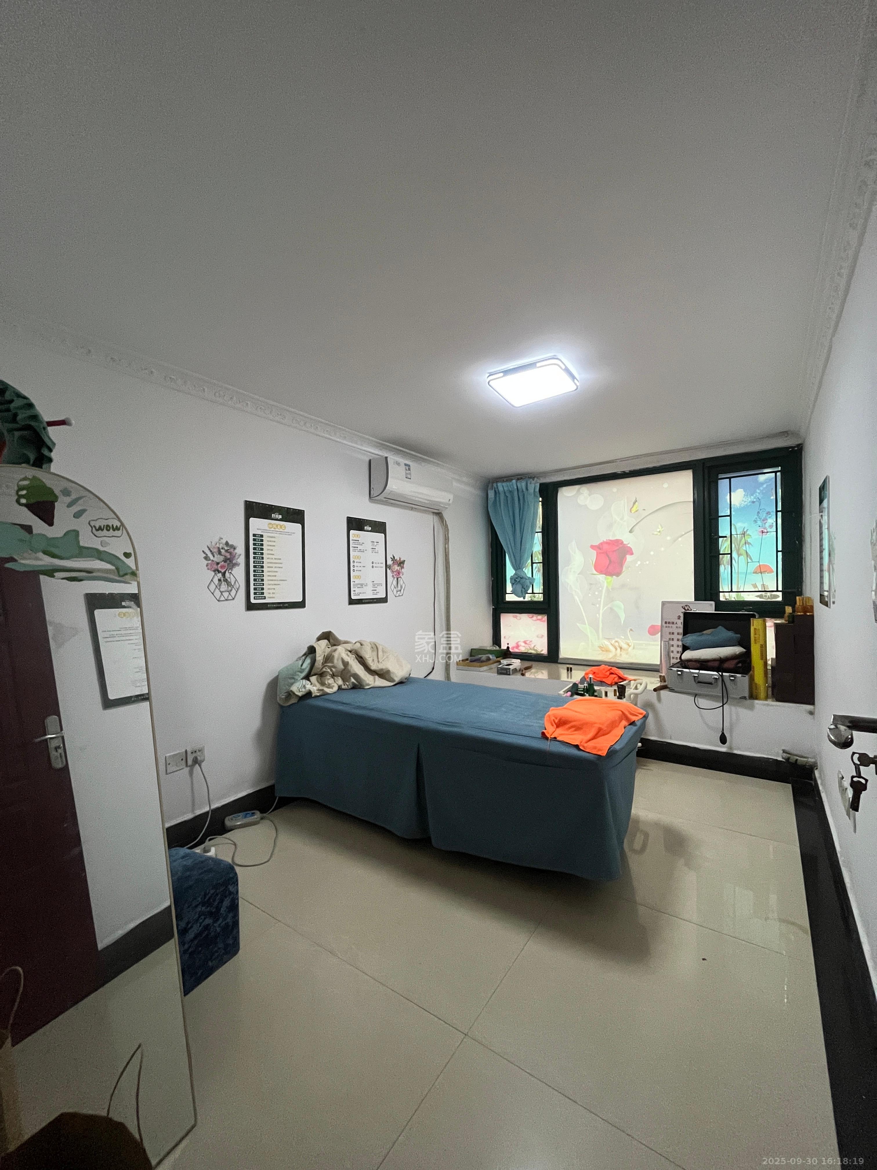 恒大名都 6室2厅3卫 2200.0元/月 恒大名都 6室2厅3卫 2200.0元/月室内图