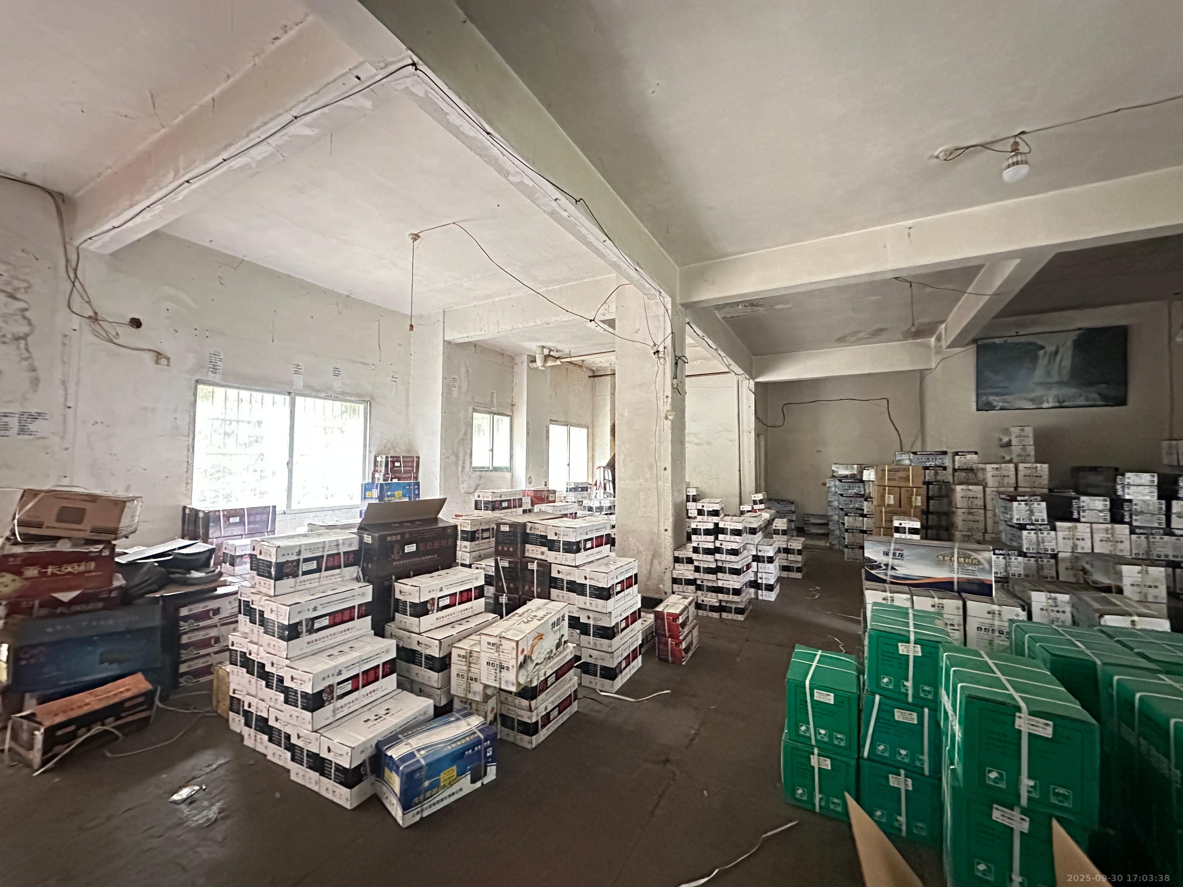 高林金三华邸 3室2厅2卫 2600.0元/月 高林金三华邸 3室2厅2卫 2600.0元/月室内图