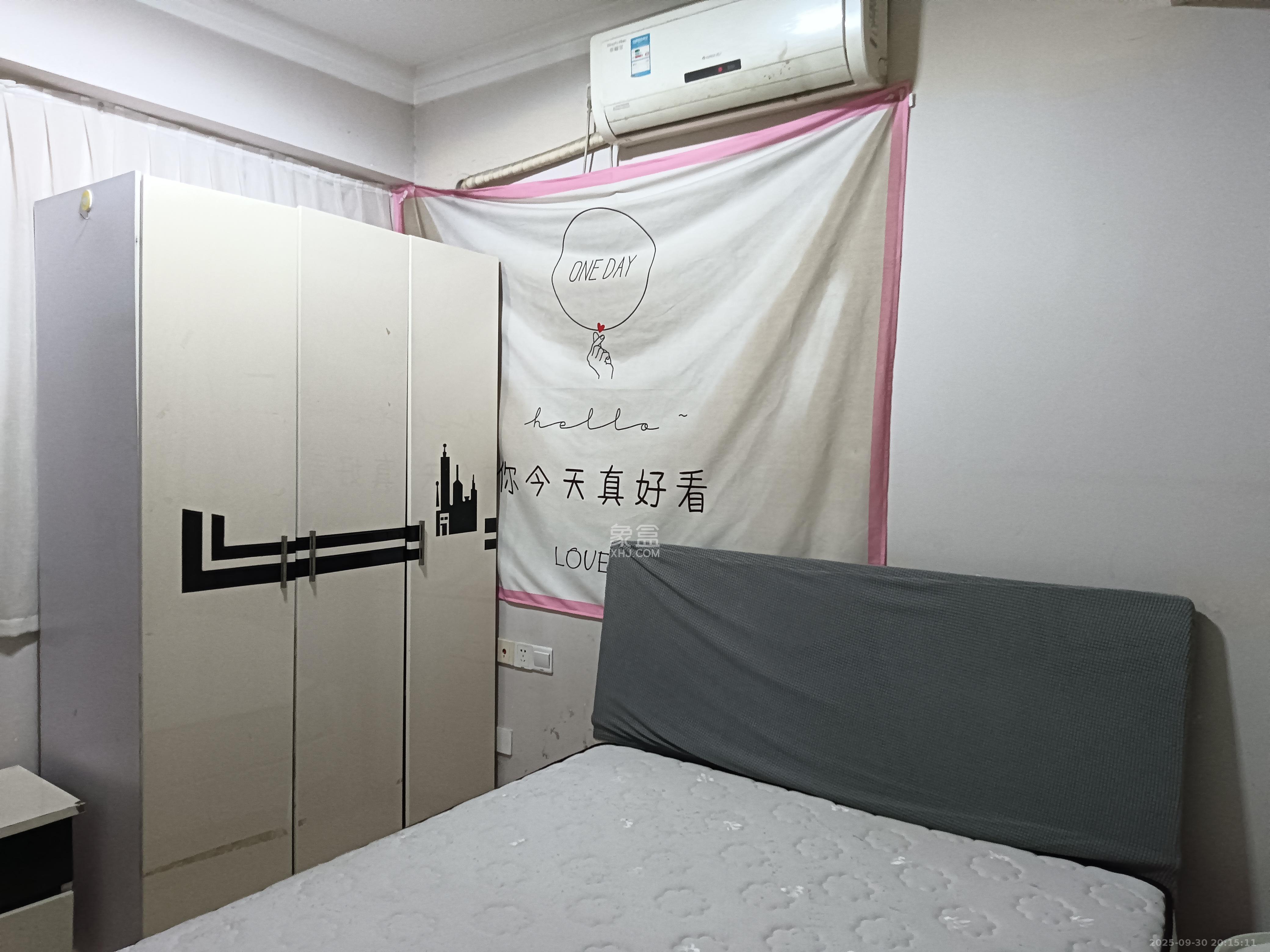 藏珑湖上国际花园 1室1厅1卫 1500.0元/月 藏珑湖上国际花园 1室1厅1卫 1500.0元/月室内图