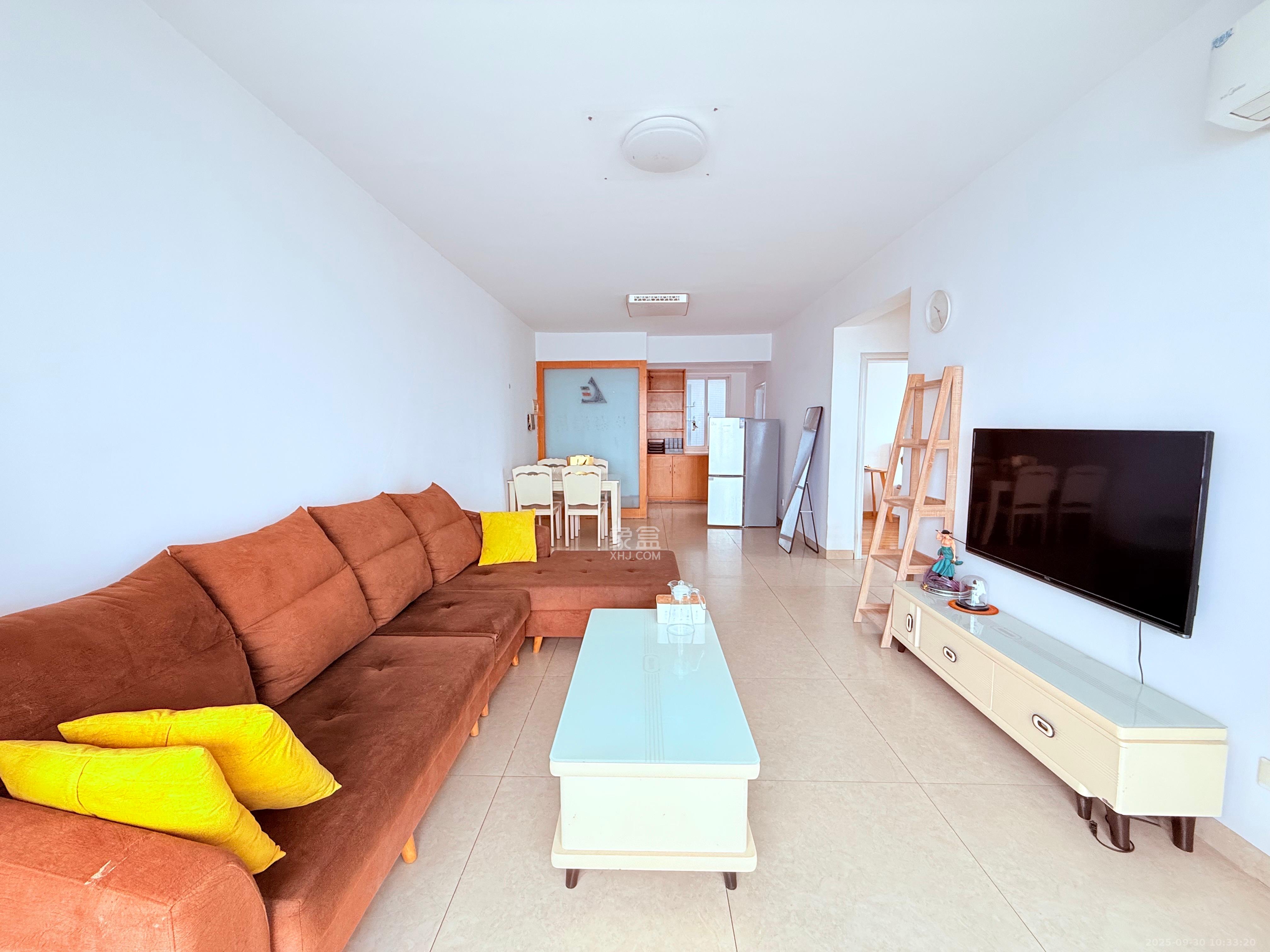 东门壹号家园 2室2厅1卫 2400.0元/月 东门壹号家园 2室2厅1卫 2400.0元/月室内图