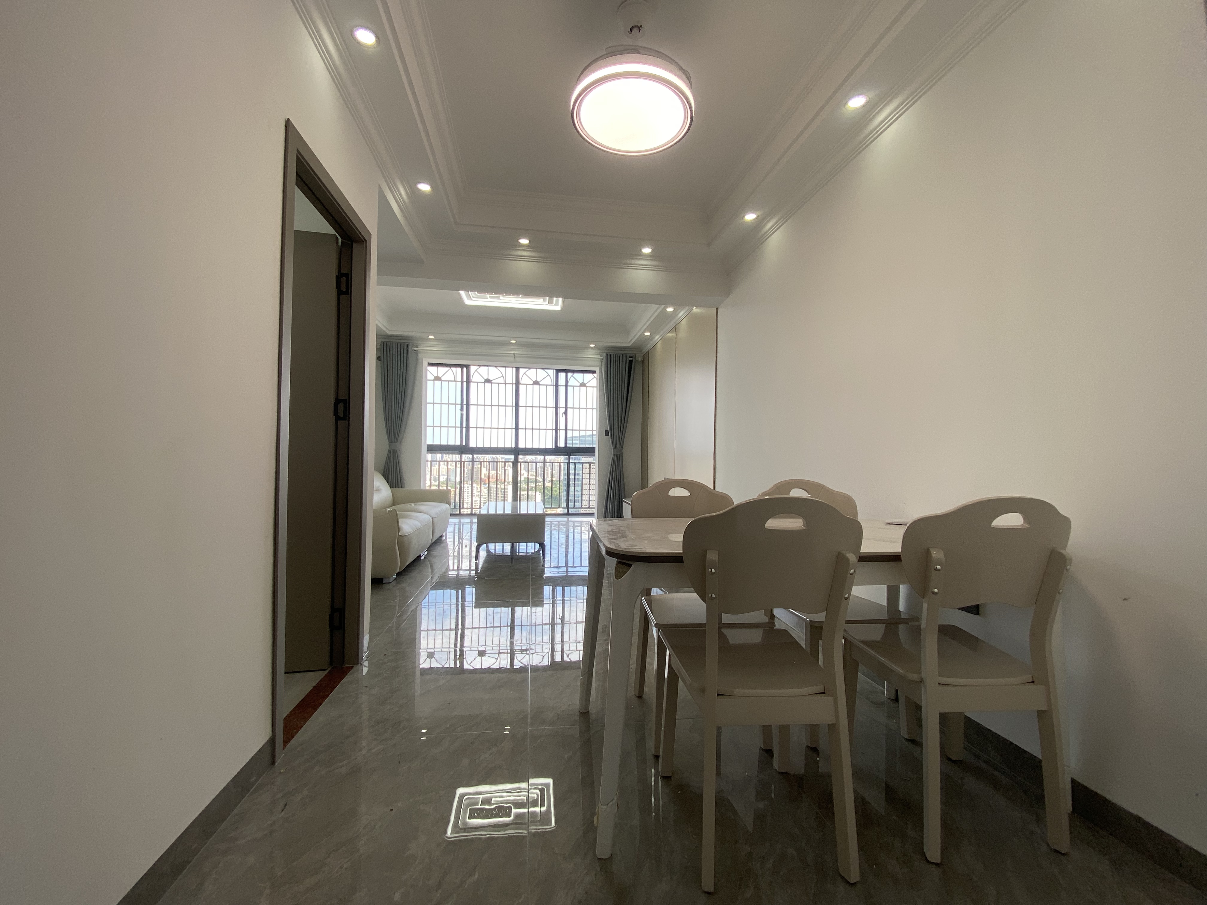 金海广场 2室2厅1卫 113.0万 金海广场 2室2厅1卫 113.0万室内图