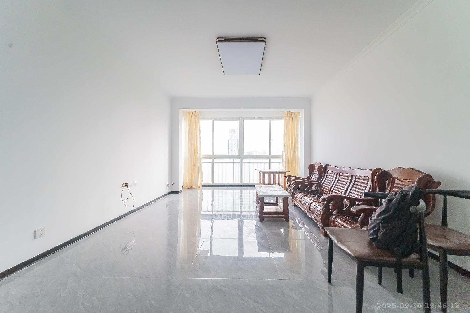 阳光丽景  3室2厅2卫    82.8万