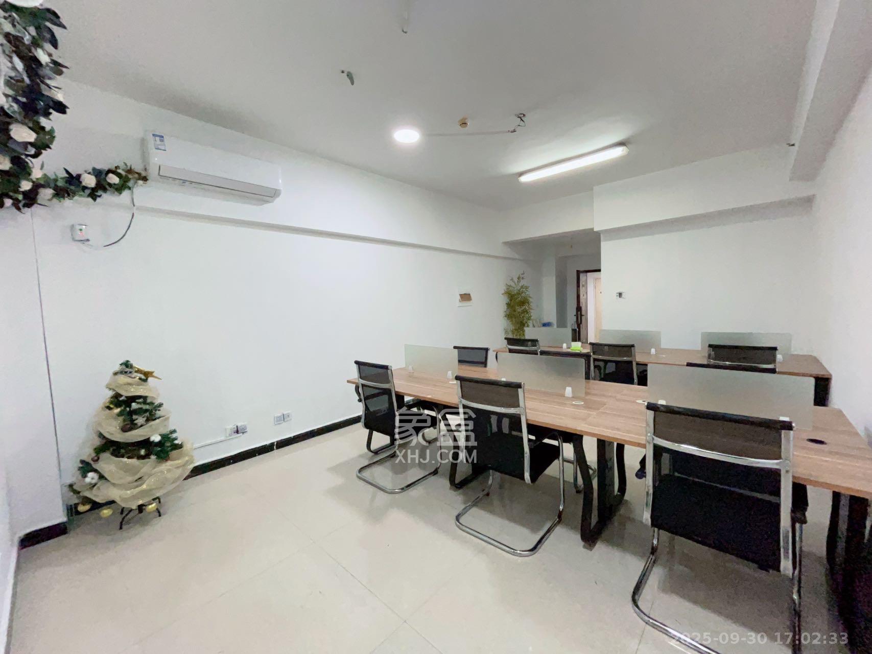 奥克斯广场 1室1厅1卫 2400.0元/月 奥克斯广场 1室1厅1卫 2400.0元/月室内图