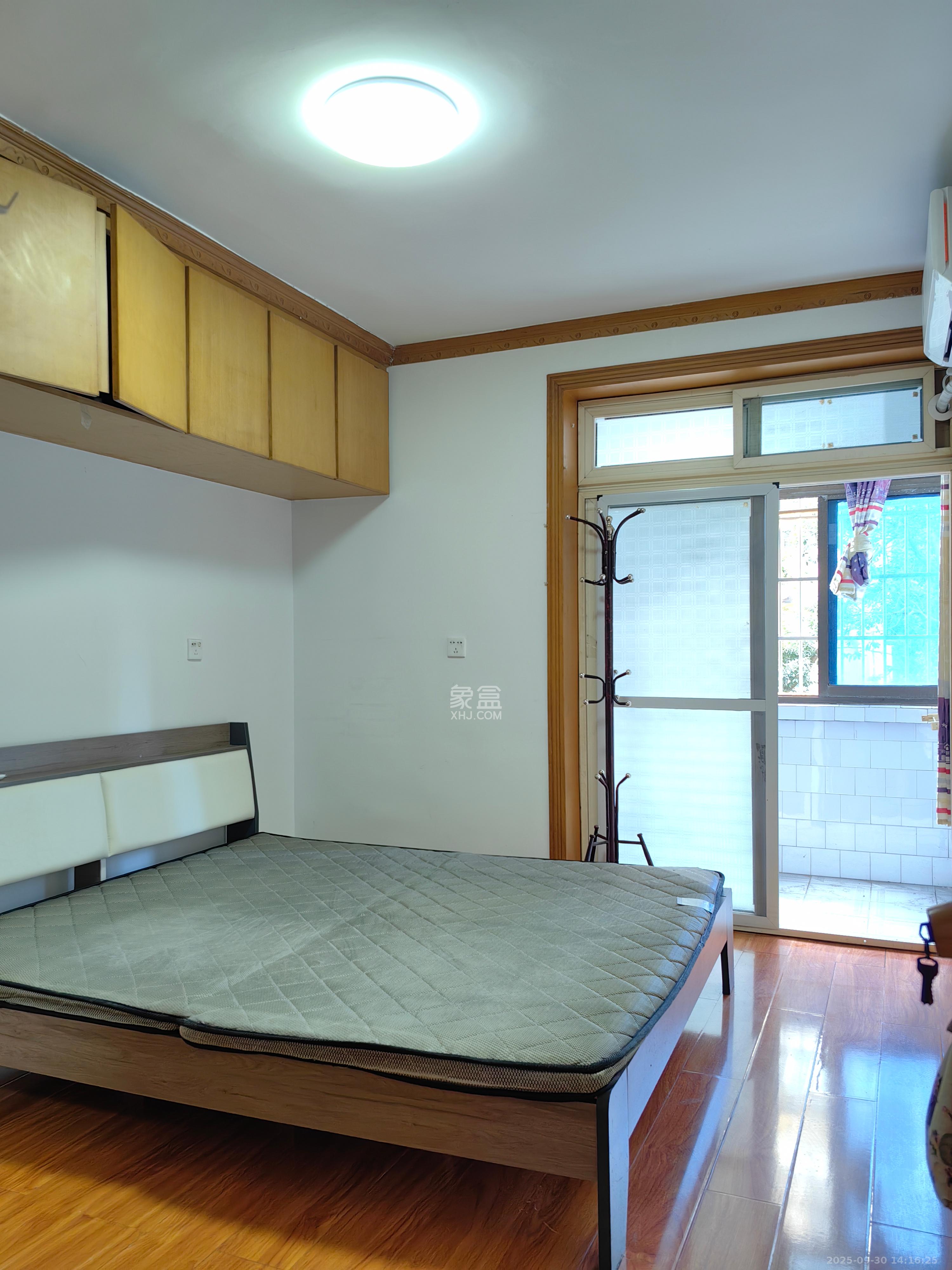 枫林小区  2室1厅1卫    1800.0元/月室内图
