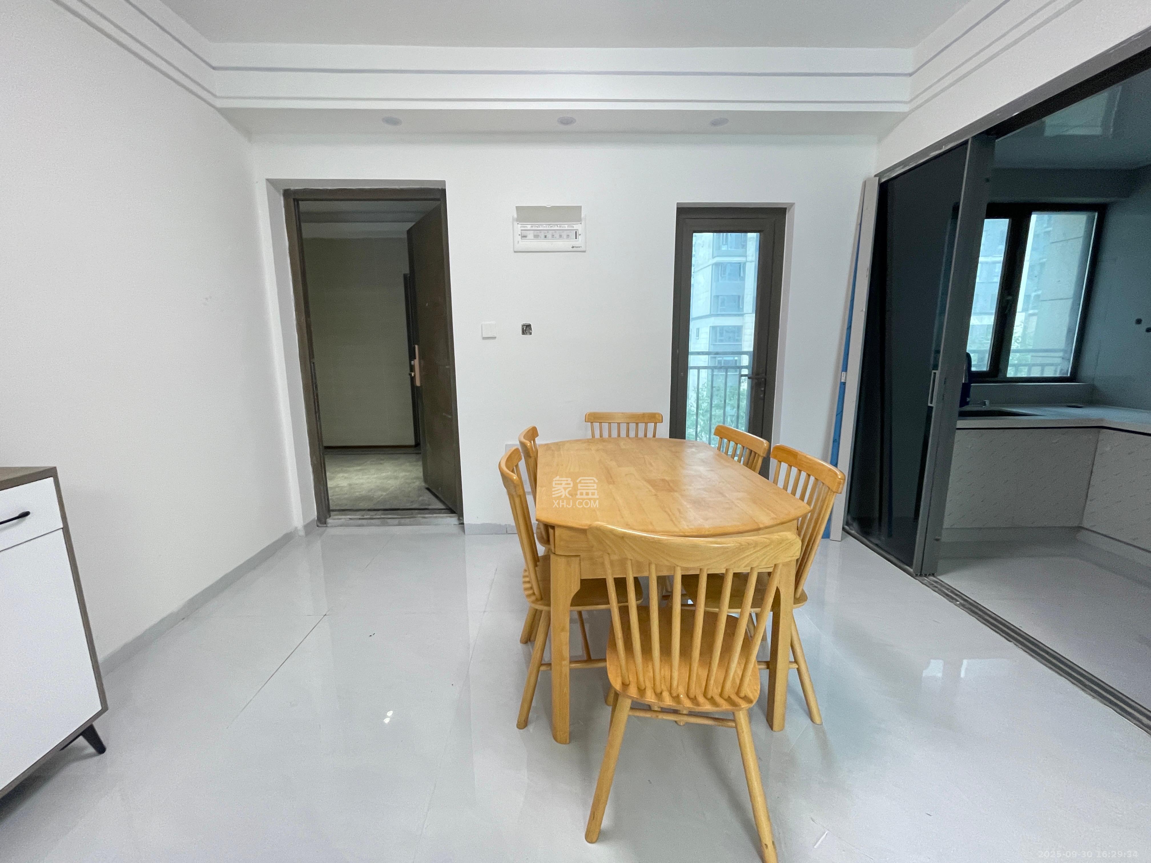 正荣滨江紫阙台 4室2厅3卫 4000.0元/月 正荣滨江紫阙台 4室2厅3卫 4000.0元/月室内图