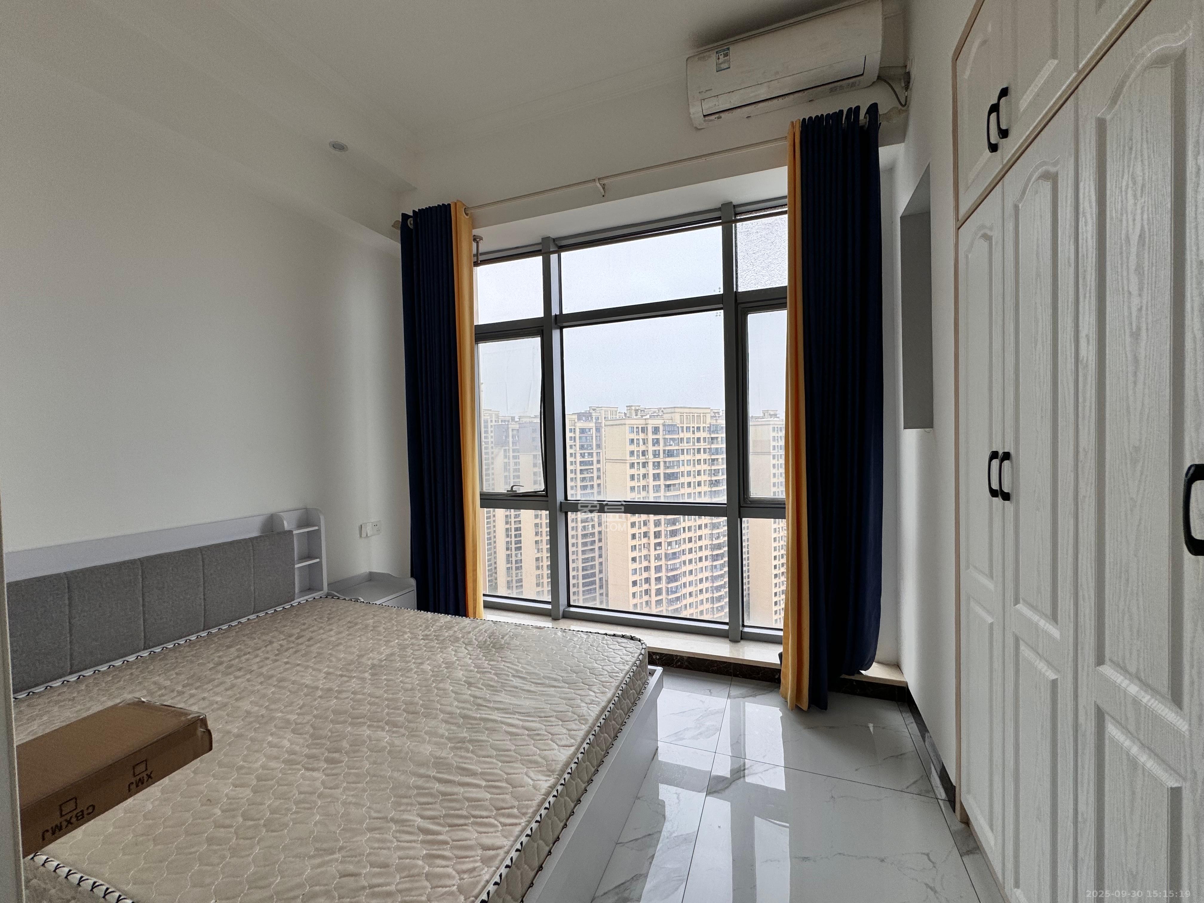 奥克斯缔壹城   48.24㎡      1600.0元/月室内图