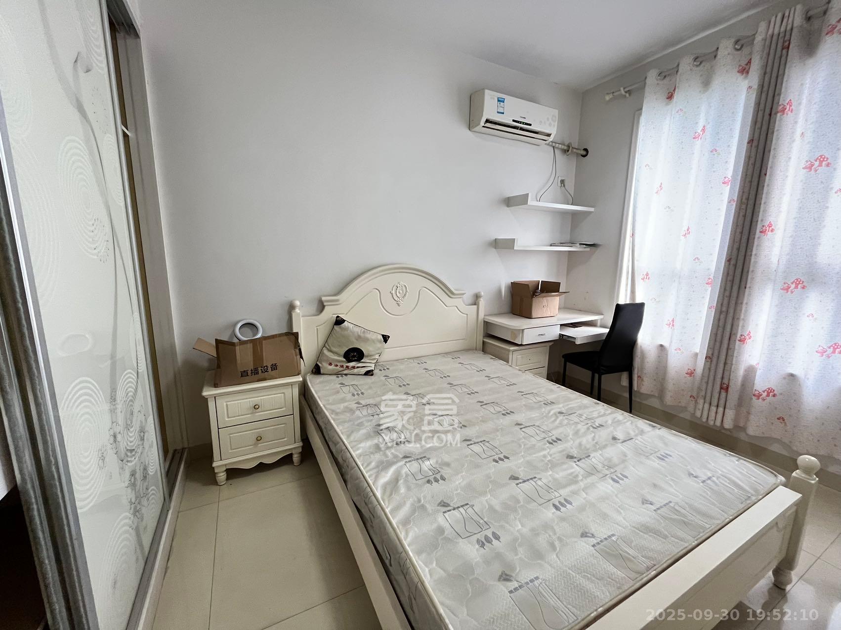 湘江世纪城临江苑 3室2厅2卫 2700.0元/月 湘江世纪城临江苑 3室2厅2卫 2700.0元/月室内图