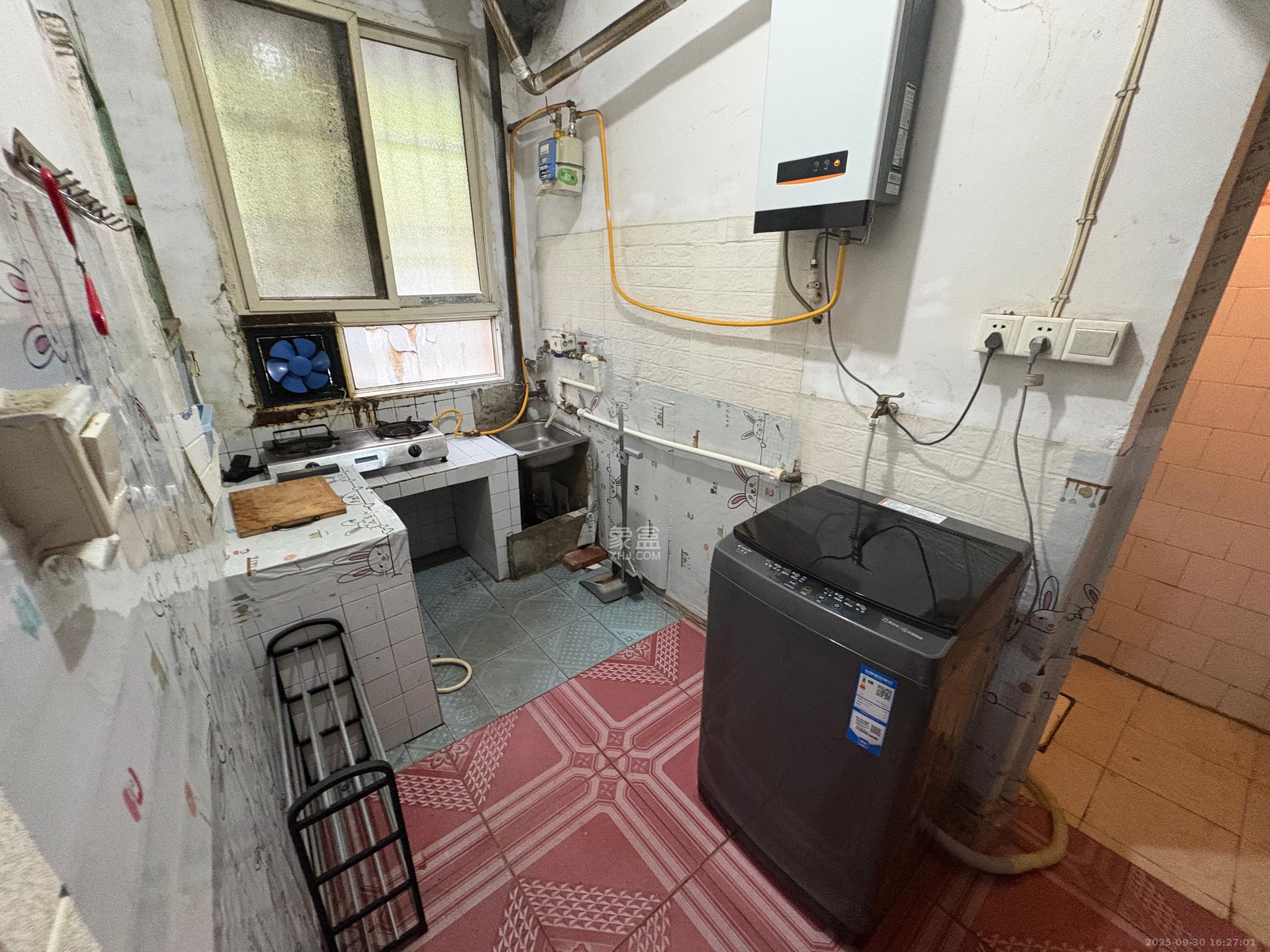 阿弥岭一二片  1室1厅1卫   1200.00元/月室内图