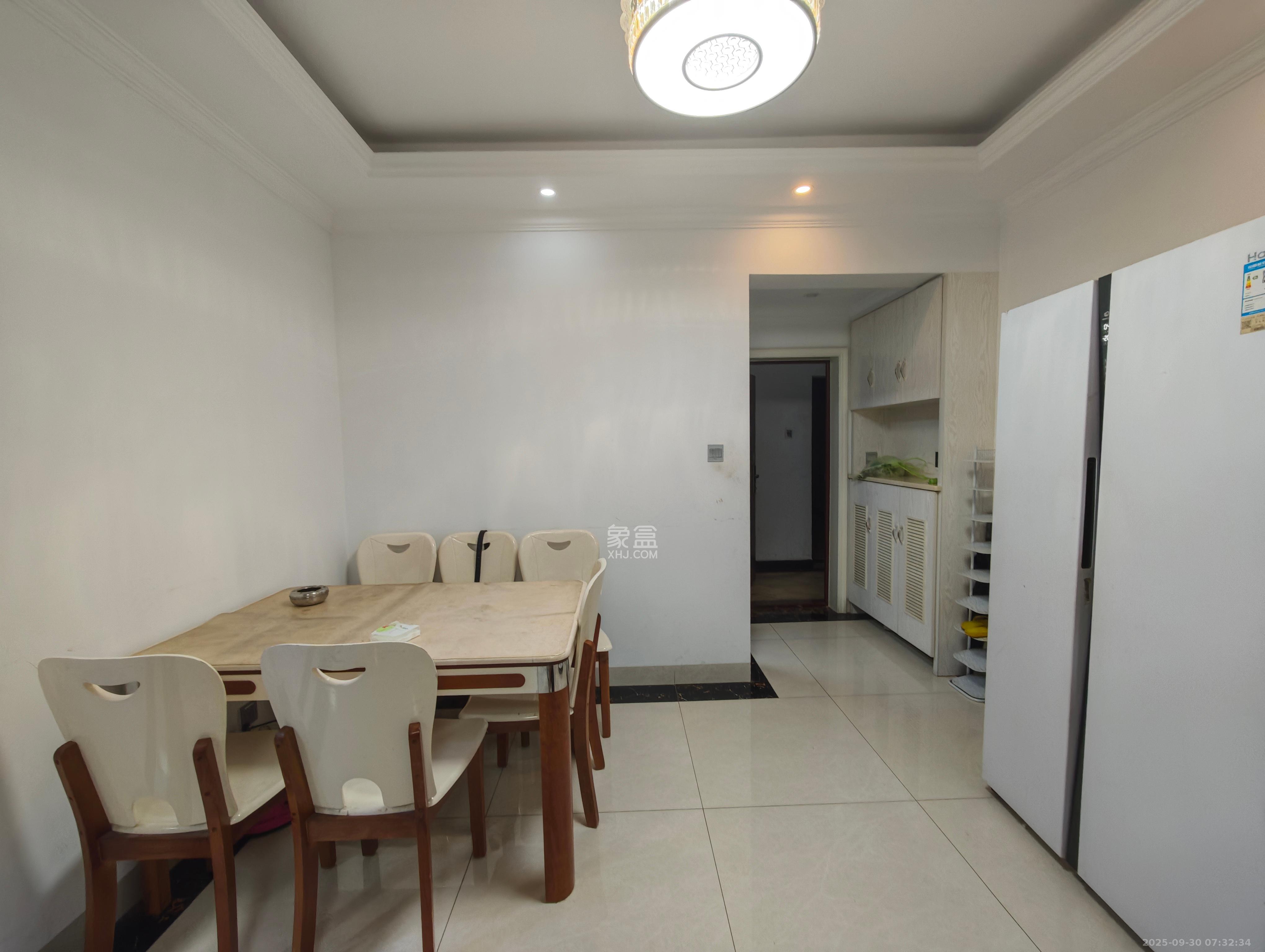 康桥长郡 3室2厅1卫 1550.00元/月 康桥长郡 3室2厅1卫 1550.00元/月室内图