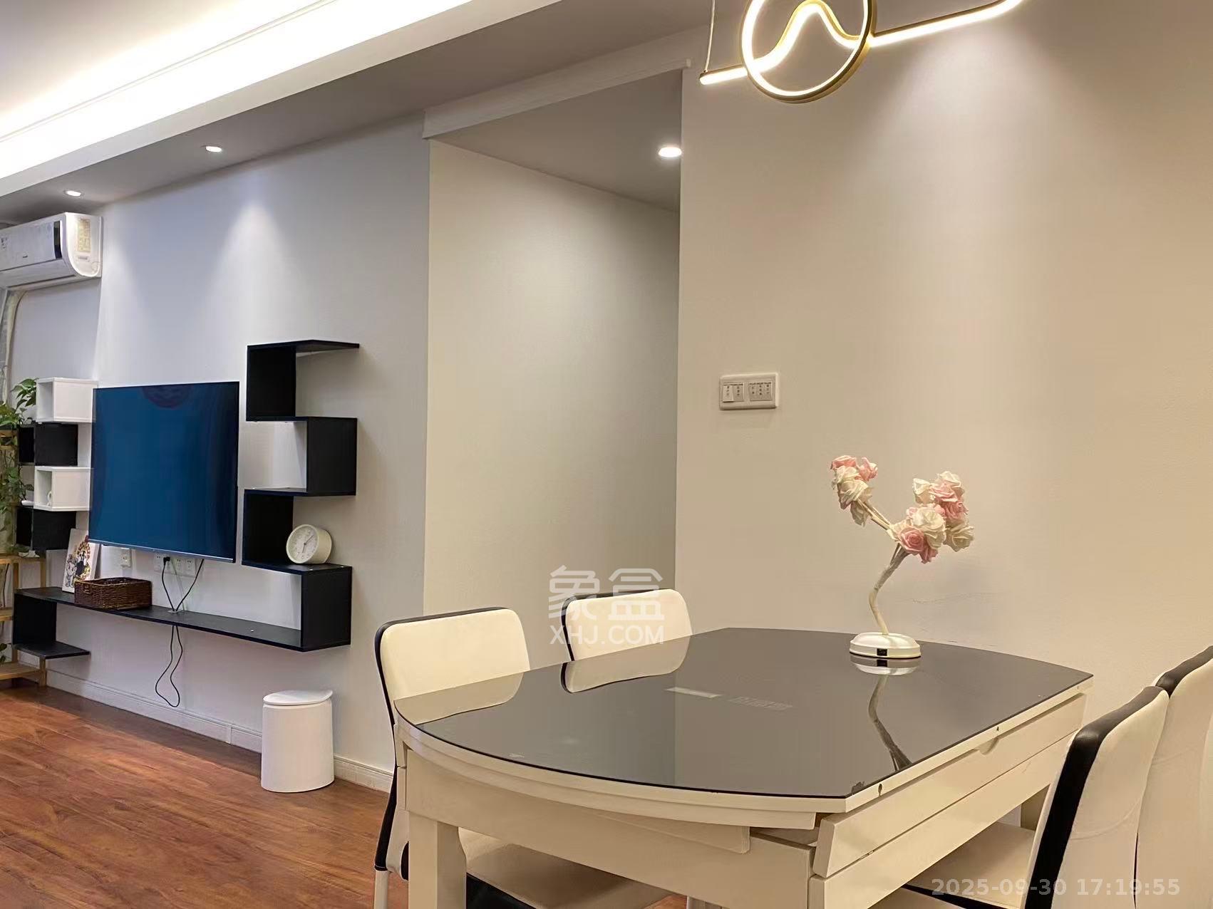 万科魅力之城 3室1厅1卫 2500.0元/月 万科魅力之城 3室1厅1卫 2500.0元/月室内图